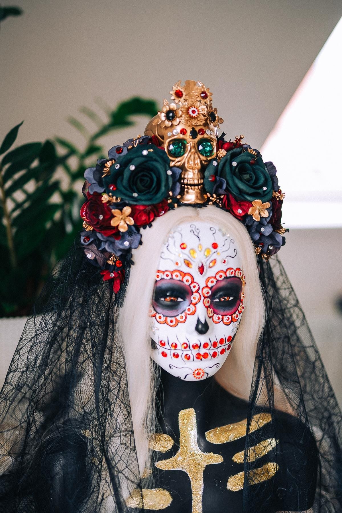 La Catrina Emerald Veil Crown, Día de los Muertos Veil Headpiece, Mexican Floral Crown, Sugar Skull Crown, Couture Bridal Veil