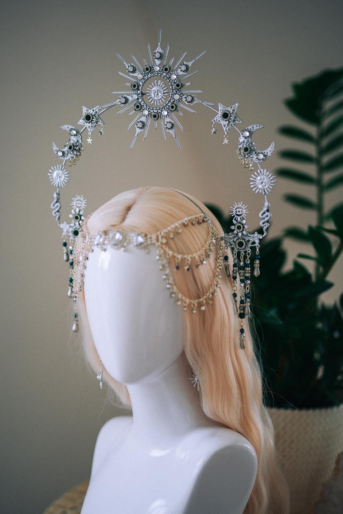 Silver Celestial Halo Crown, Moon and Stars Headpiece, Emerald Crystal Crown, Boho Goddess Tiara, Fantasy Festival Headpiece