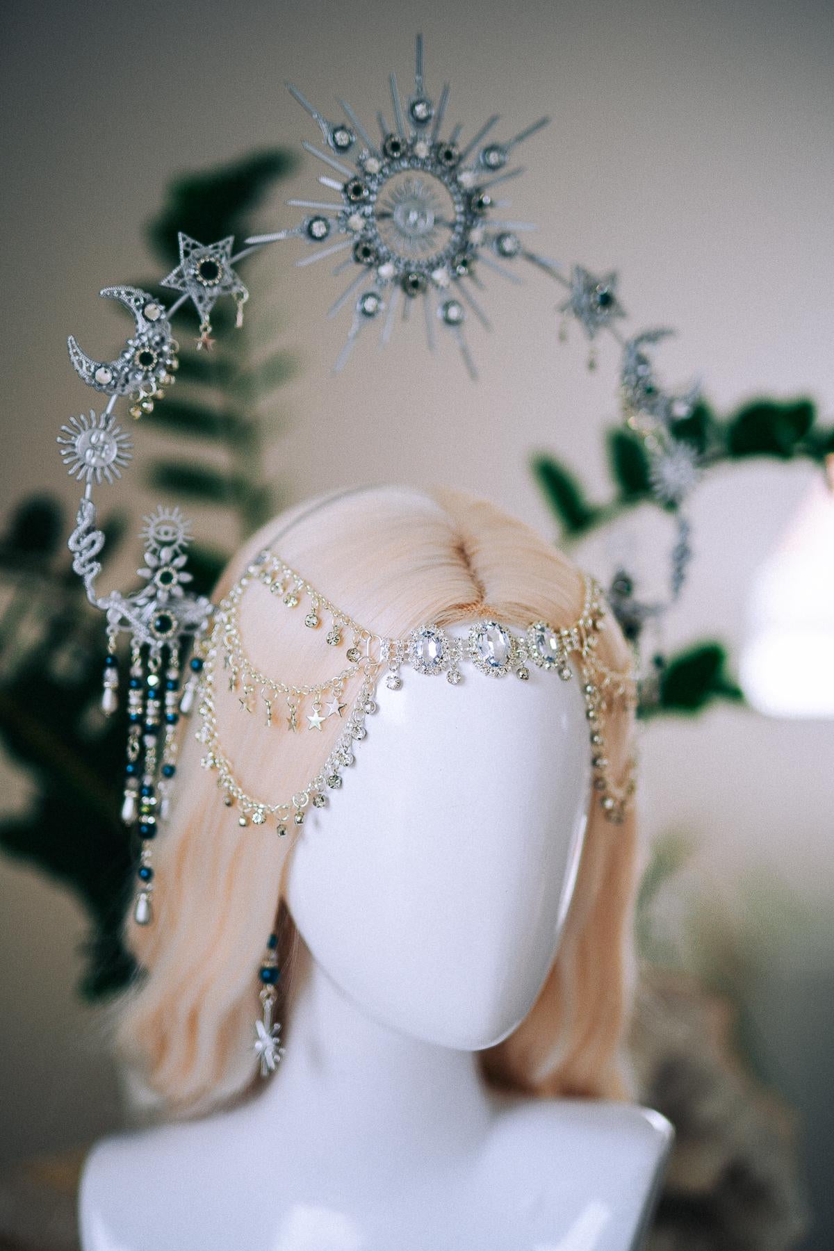 Silver Celestial Halo Crown, Moon and Stars Headpiece, Emerald Crystal Crown, Boho Goddess Tiara, Fantasy Festival Headpiece