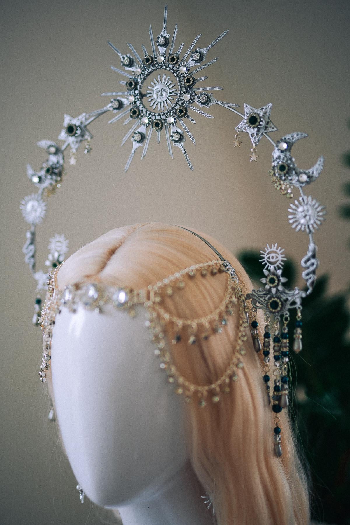 Silver Celestial Halo Crown, Moon and Stars Headpiece, Emerald Crystal Crown, Boho Goddess Tiara, Fantasy Festival Headpiece