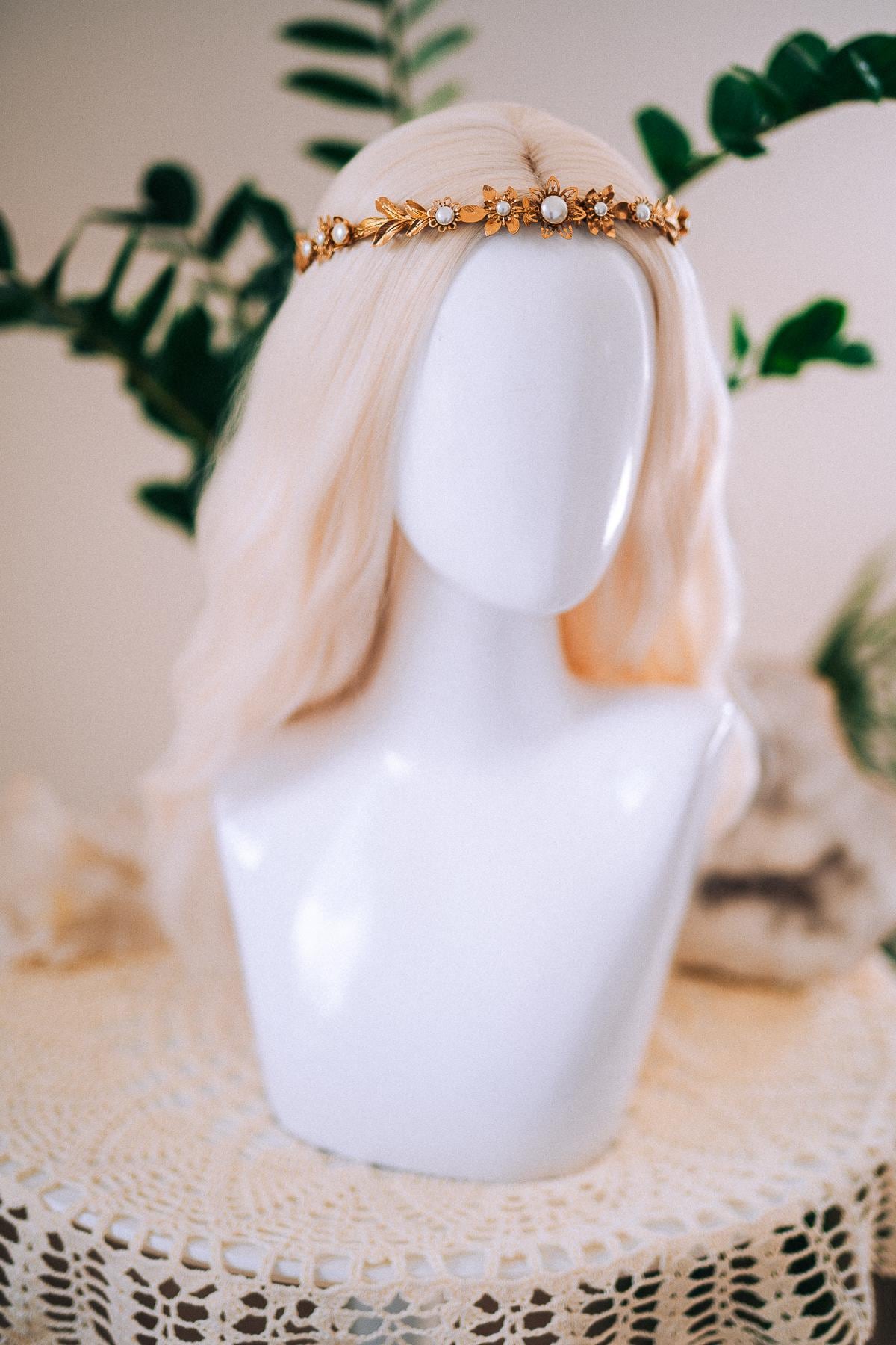 Gold Leaf Pearl Bridal Tiara, Minimalist Wedding Crown, Boho Hair Accessory