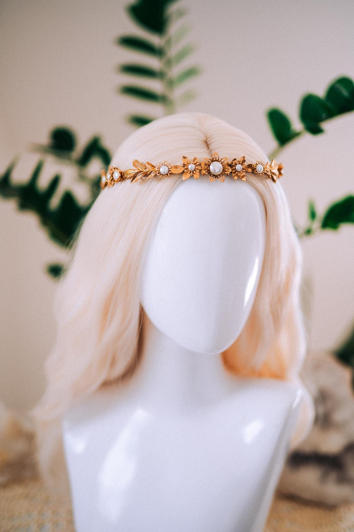 Gold Leaf Pearl Bridal Tiara, Minimalist Wedding Crown, Boho Hair Accessory