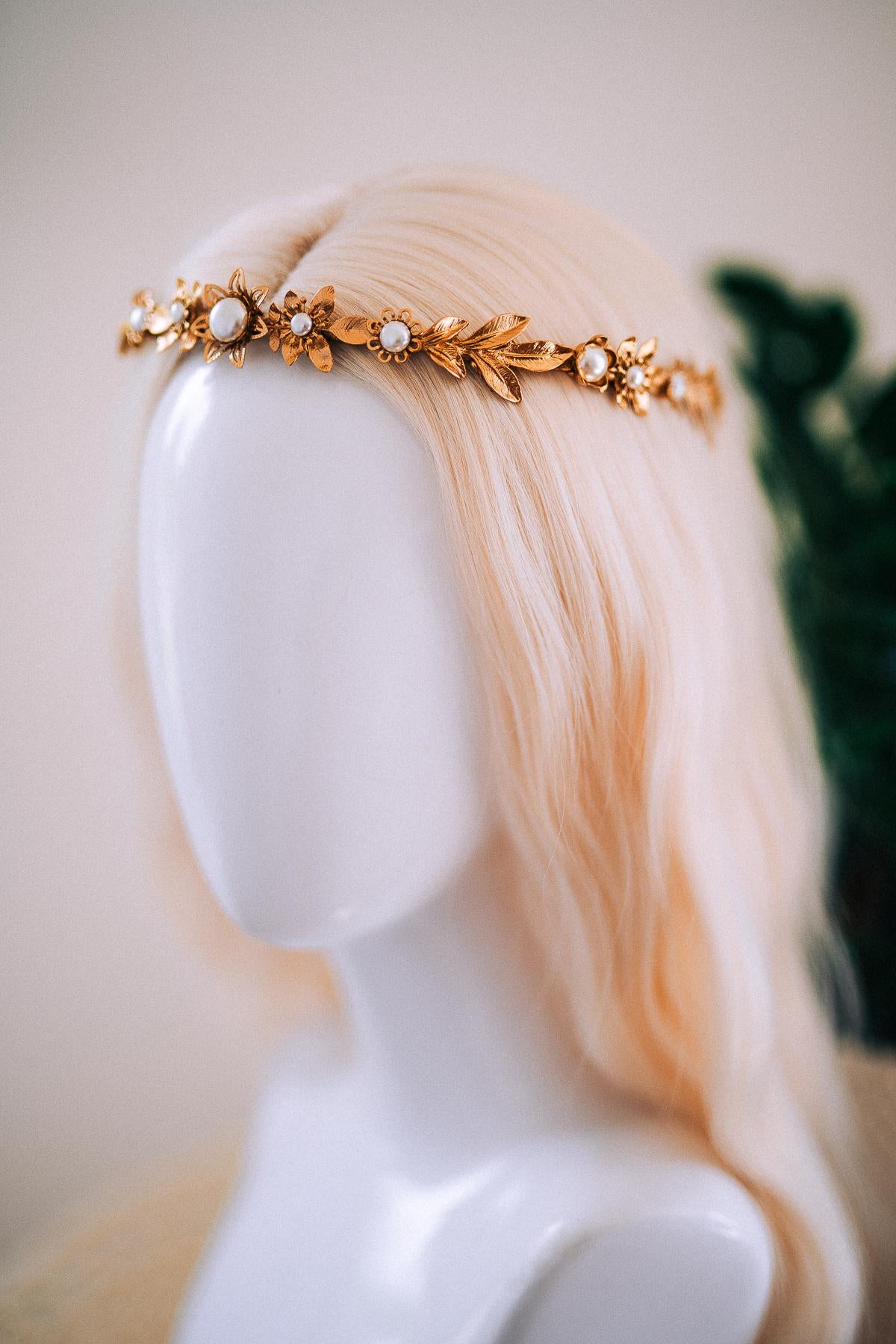 Gold Leaf Pearl Bridal Tiara, Minimalist Wedding Crown, Boho Hair Accessory