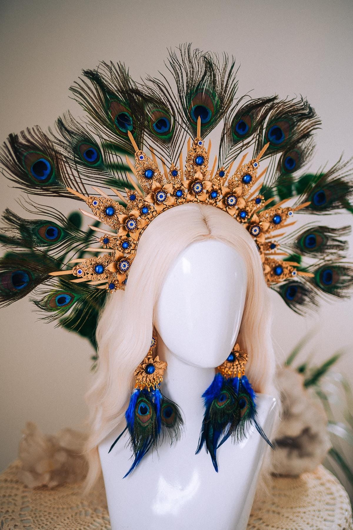 Peacock Feather Halo Crown, Blue Fantasy Crown, Masquerade Headpiece, Venetian Ball Crown, Royal Blue Goddess Headpiece