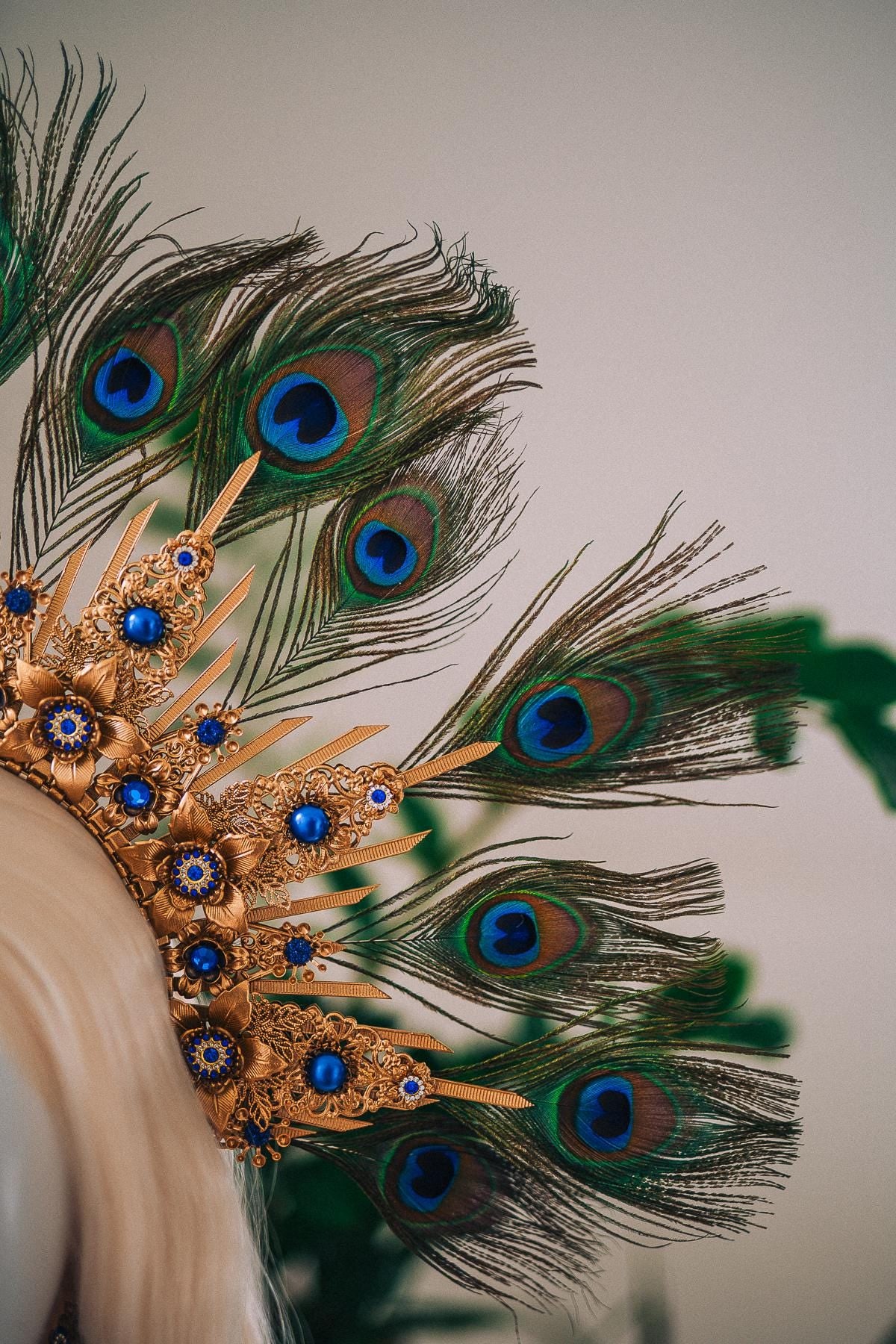 Peacock Feather Halo Crown, Blue Fantasy Crown, Masquerade Headpiece, Venetian Ball Crown, Royal Blue Goddess Headpiece