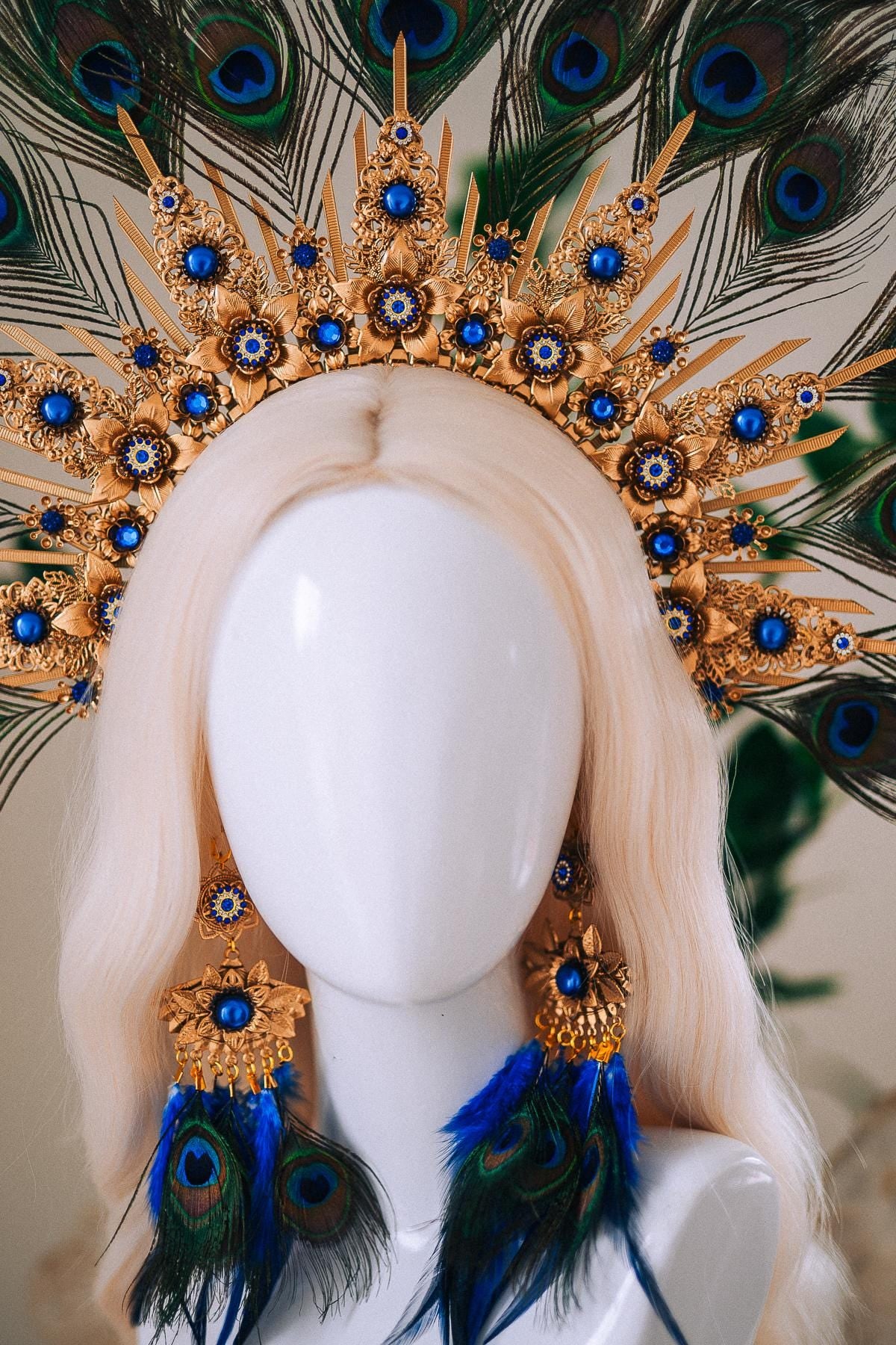 Peacock Feather Halo Crown, Blue Fantasy Crown, Masquerade Headpiece, Venetian Ball Crown, Royal Blue Goddess Headpiece