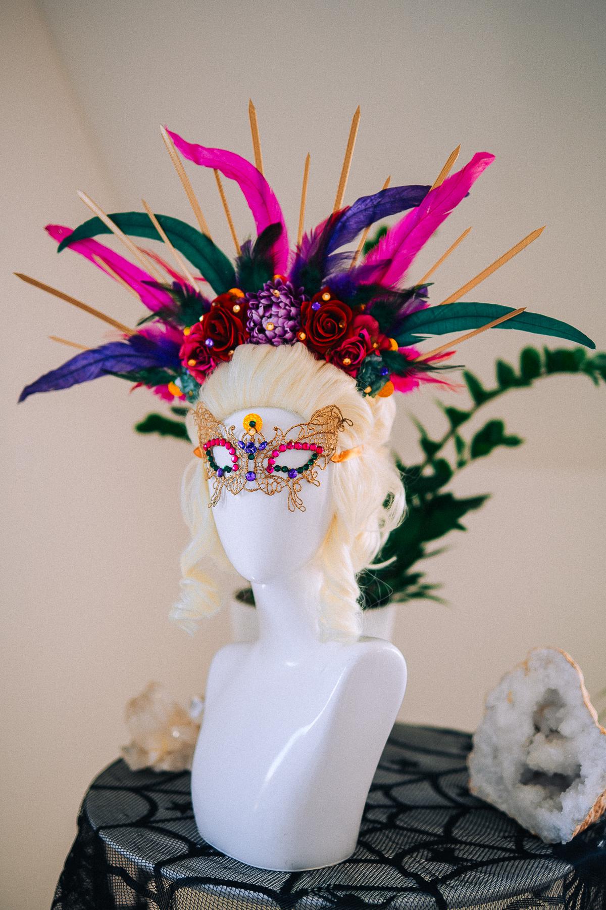 Halo Feather Crown, Mardi Gras Halo Crown, Carnival Feather Headdress, Festival Crown, Masquerade Headpiece, Luxury Couture Crown