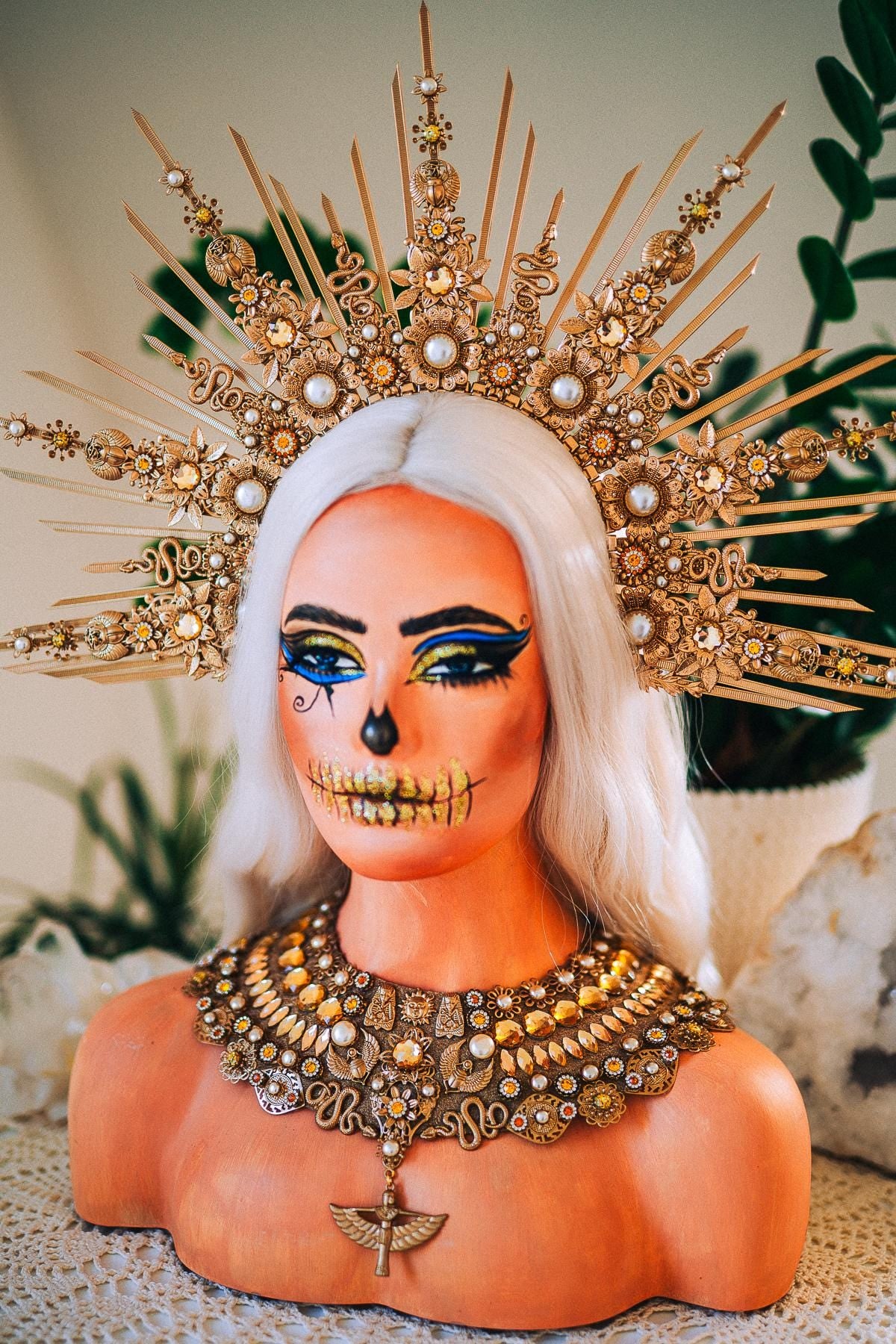Gold Cleopatra Necklace – Egyptian Goddess Statement Collar