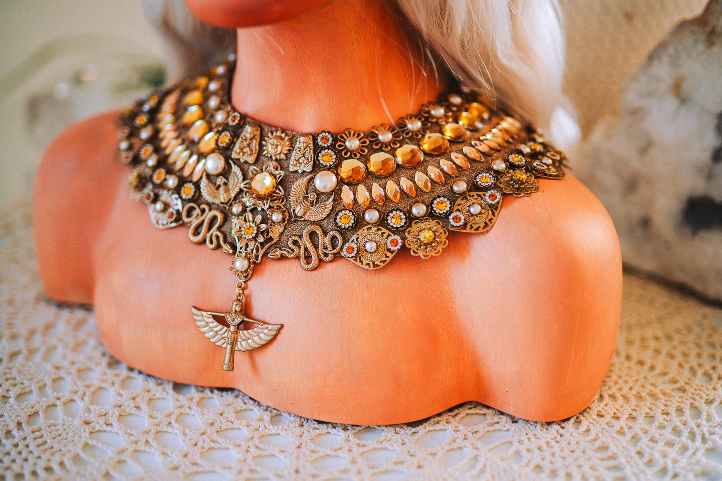 Gold Cleopatra Halo Crown, Egyptian Goddess Headpiece, Ancient Egypt Crown, Pharaoh Headdress, Halloween Crown