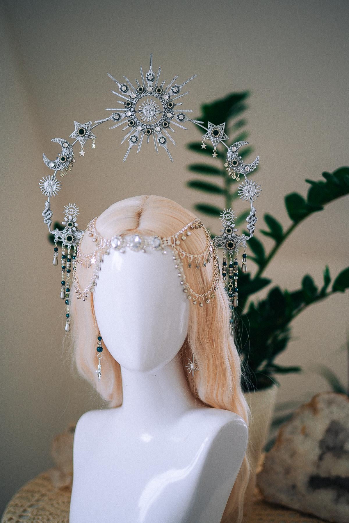 Silver Celestial Halo Crown, Moon and Stars Headpiece, Emerald Crystal Crown, Boho Goddess Tiara, Fantasy Festival Headpiece
