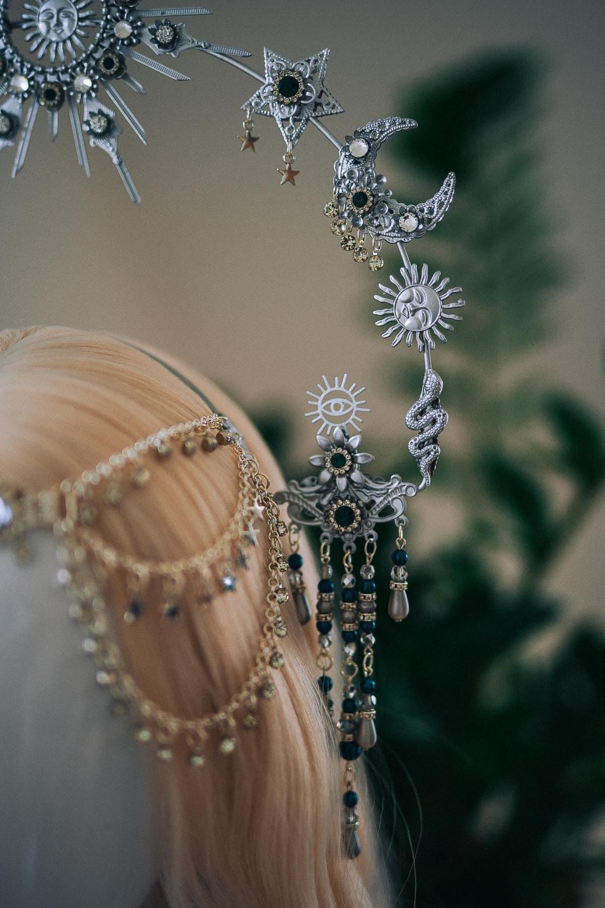 Silver Celestial Halo Crown, Moon and Stars Headpiece, Emerald Crystal Crown, Boho Goddess Tiara, Fantasy Festival Headpiece