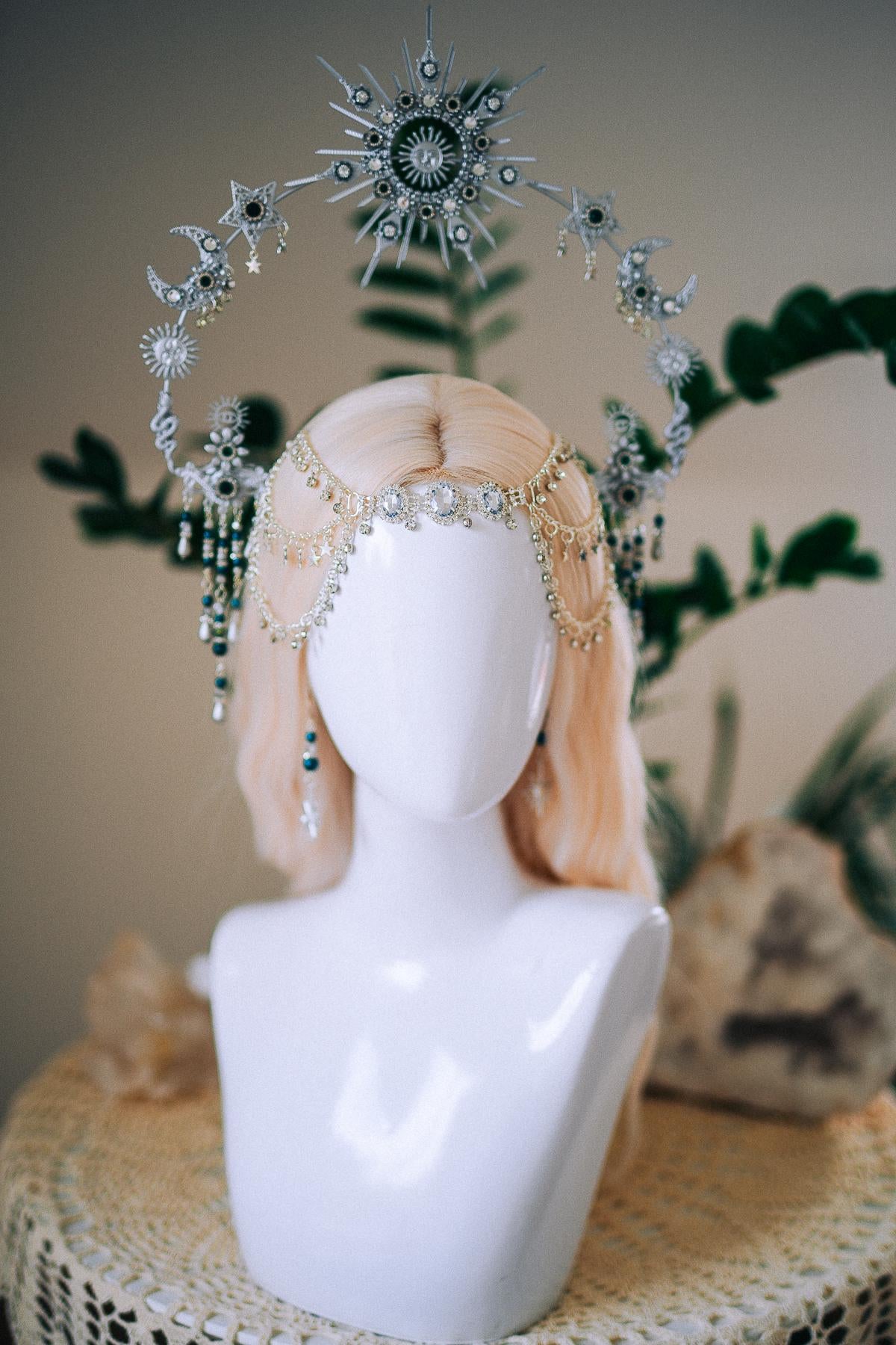 Silver Celestial Halo Crown, Moon and Stars Headpiece, Emerald Crystal Crown, Boho Goddess Tiara, Fantasy Festival Headpiece