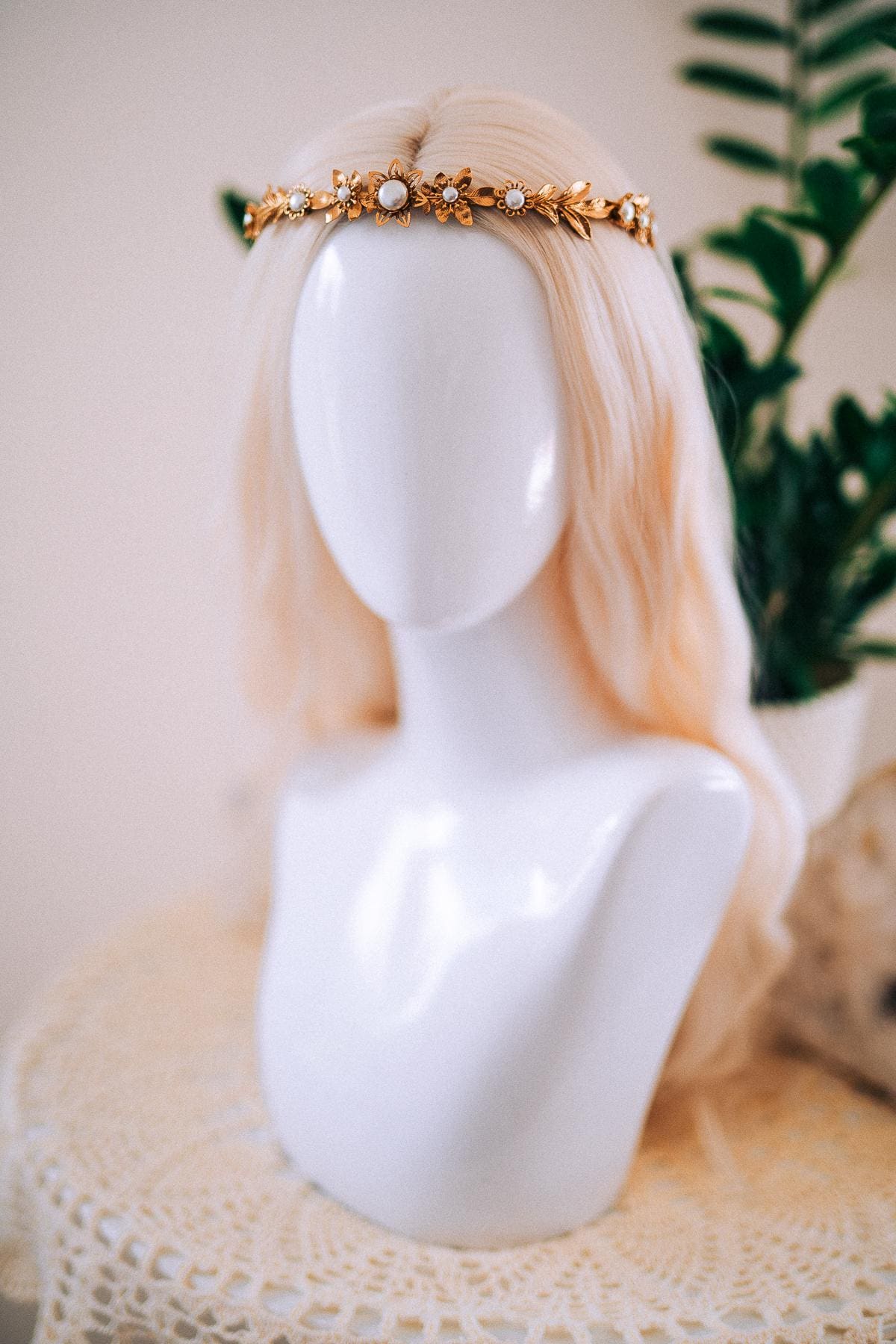 Gold Leaf Pearl Bridal Tiara, Minimalist Wedding Crown, Boho Hair Accessory