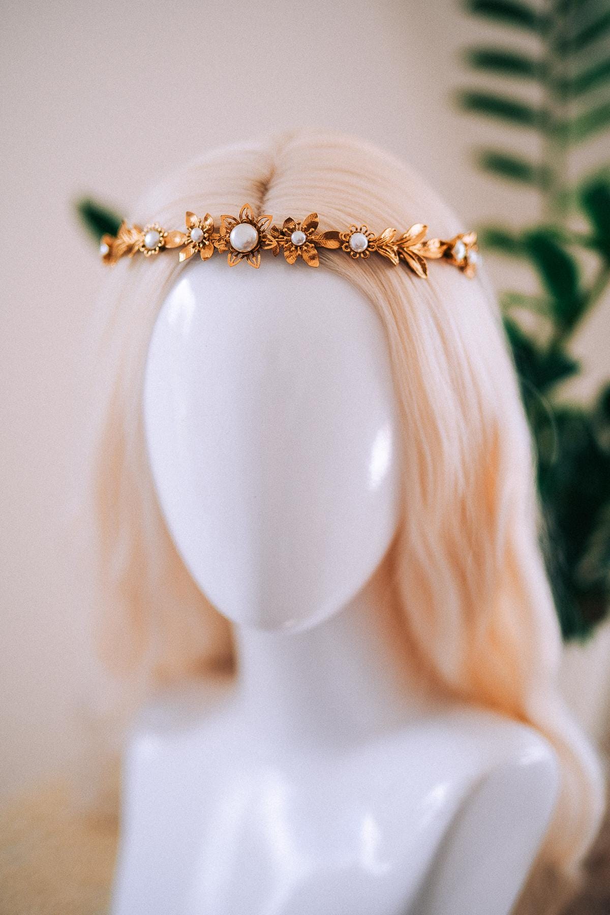 Gold Leaf Pearl Bridal Tiara, Minimalist Wedding Crown, Boho Hair Accessory