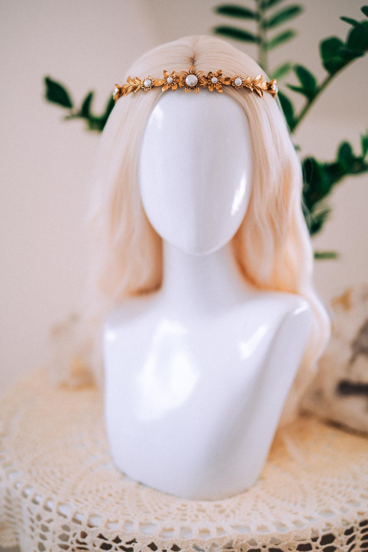 Gold Leaf Pearl Bridal Tiara, Minimalist Wedding Crown, Boho Hair Accessory