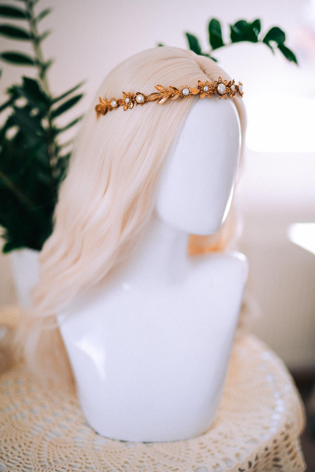 Gold Leaf Pearl Bridal Tiara, Minimalist Wedding Crown, Boho Hair Accessory