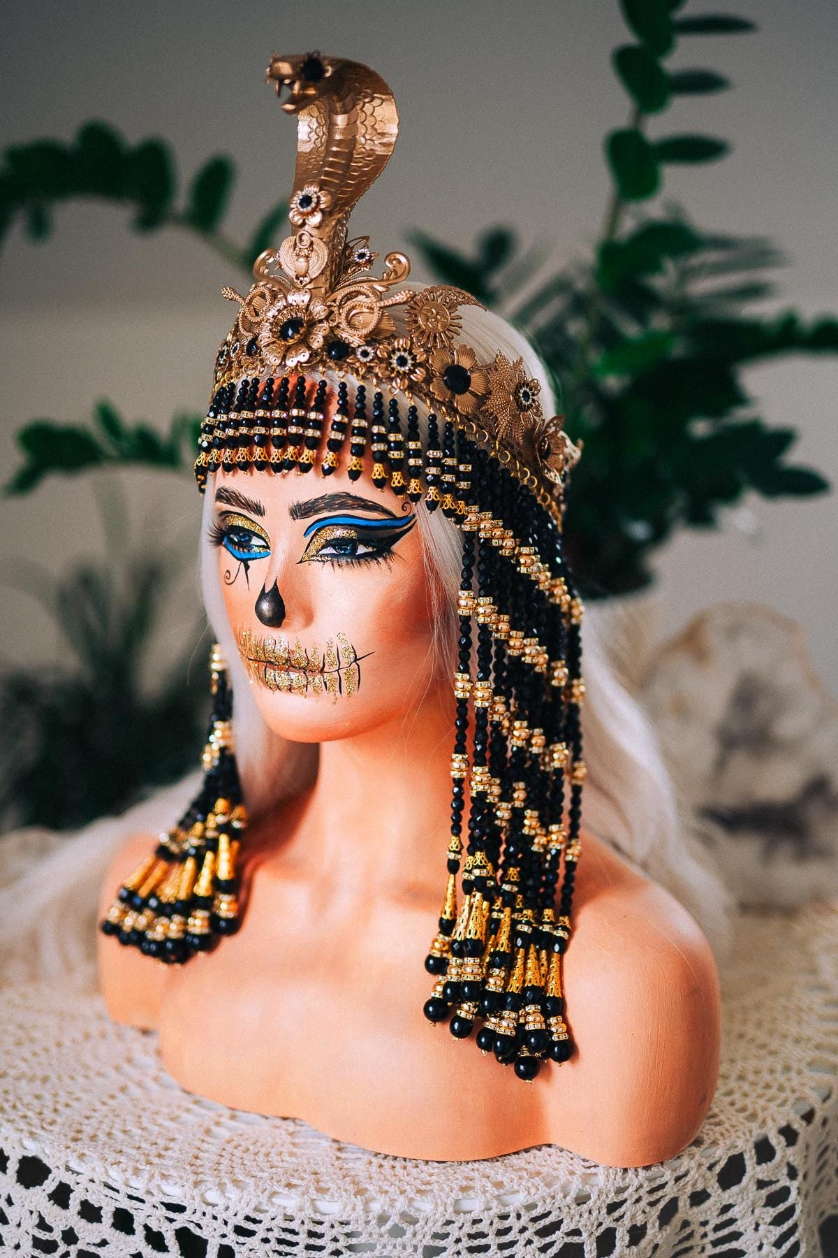 Black Cleopatra Crown, Egyptian Queen Headpiece, Beaded Cleopatra Headdress, Pharaoh Crown, Ancient Egypt Costume