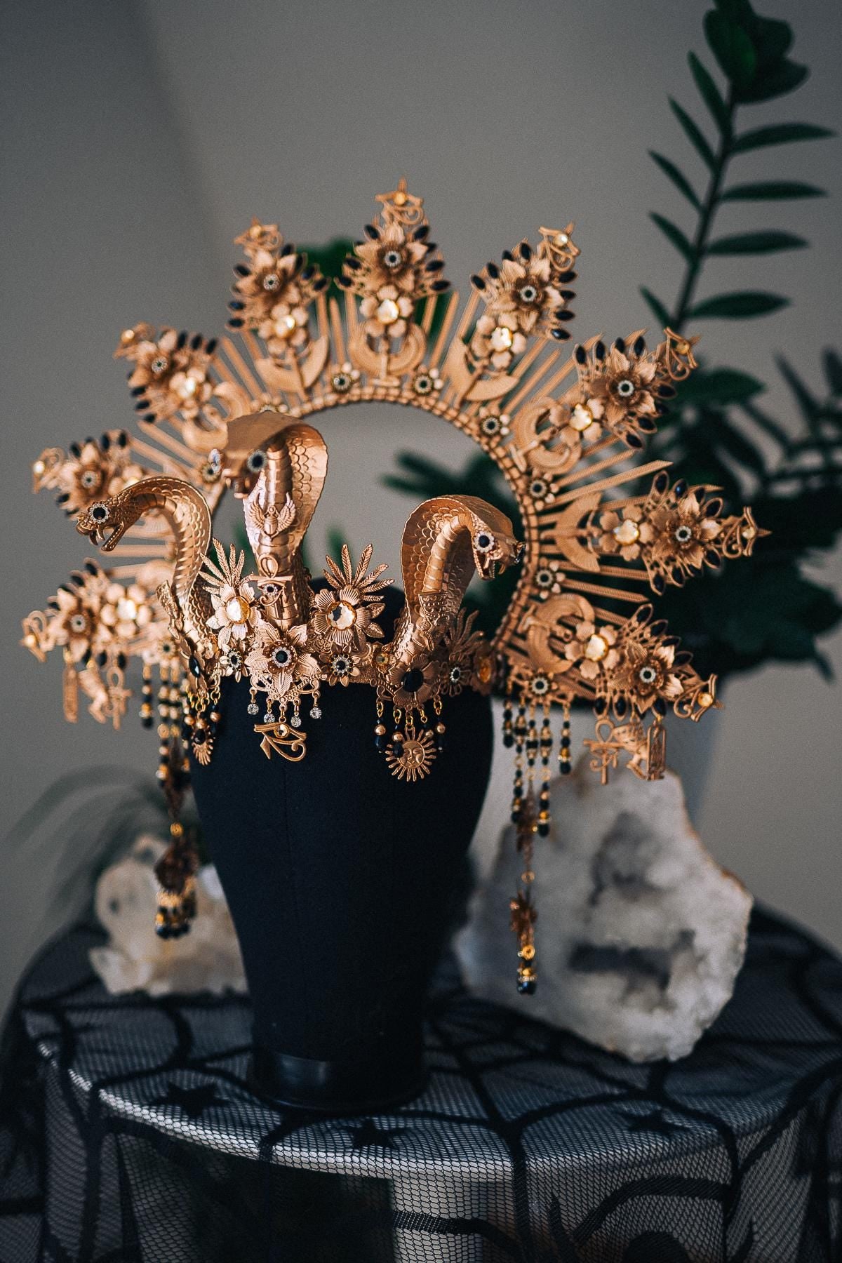 Cleopatra Triple Cobra Crown, Egyptian Goddess Halo Crown, Gold Snake Headpiece, Pharaoh Queen Costume