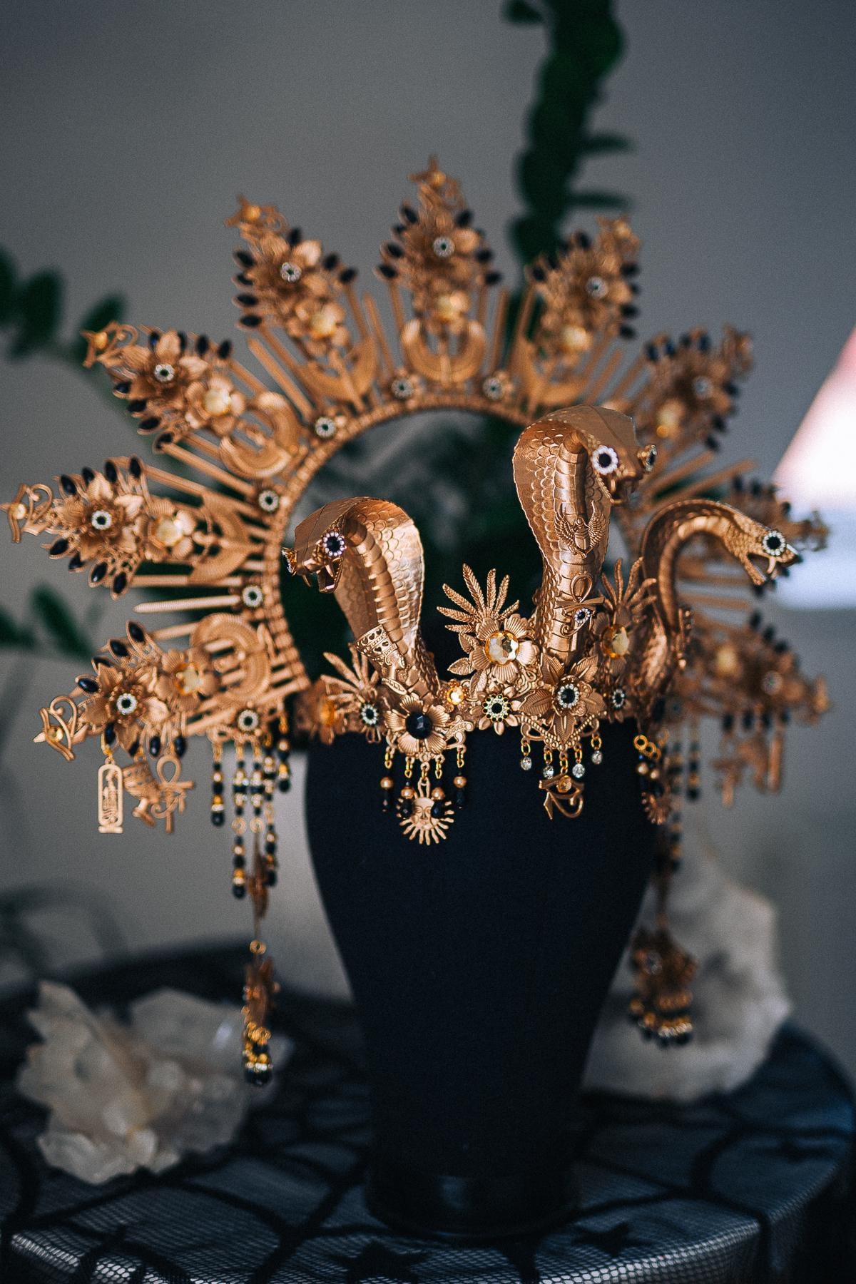 Cleopatra Triple Cobra Crown, Egyptian Goddess Halo Crown, Gold Snake Headpiece, Pharaoh Queen Costume