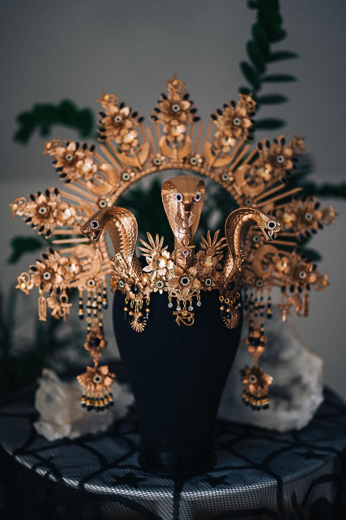 Cleopatra Triple Cobra Crown, Egyptian Goddess Halo Crown, Gold Snake Headpiece, Pharaoh Queen Costume