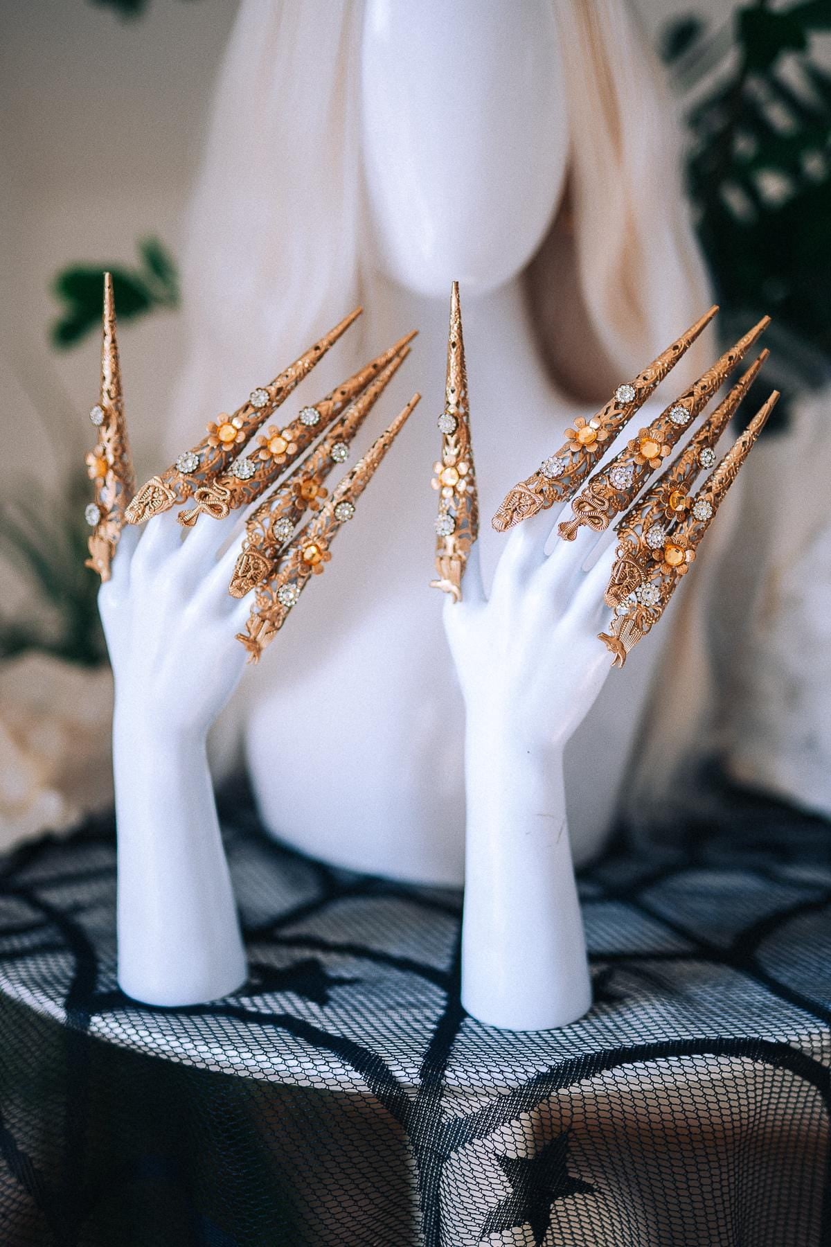 Cleopatra Tiara, Egyptian Goddess Crown, Gold Egyptian Headpiece, Snake Crown, Pharaoh Queen Costume, Egyptian Jewelry