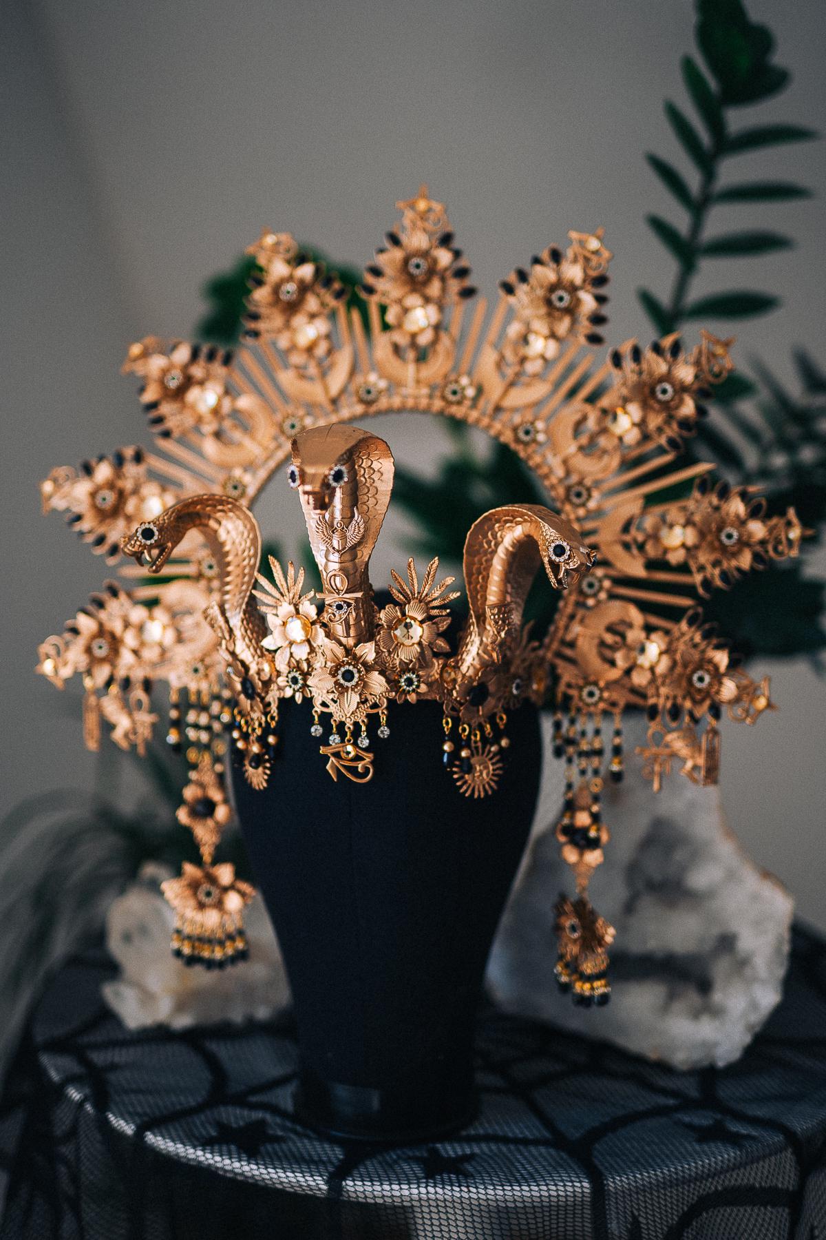Cleopatra Triple Cobra Crown, Egyptian Goddess Halo Crown, Gold Snake Headpiece, Pharaoh Queen Costume