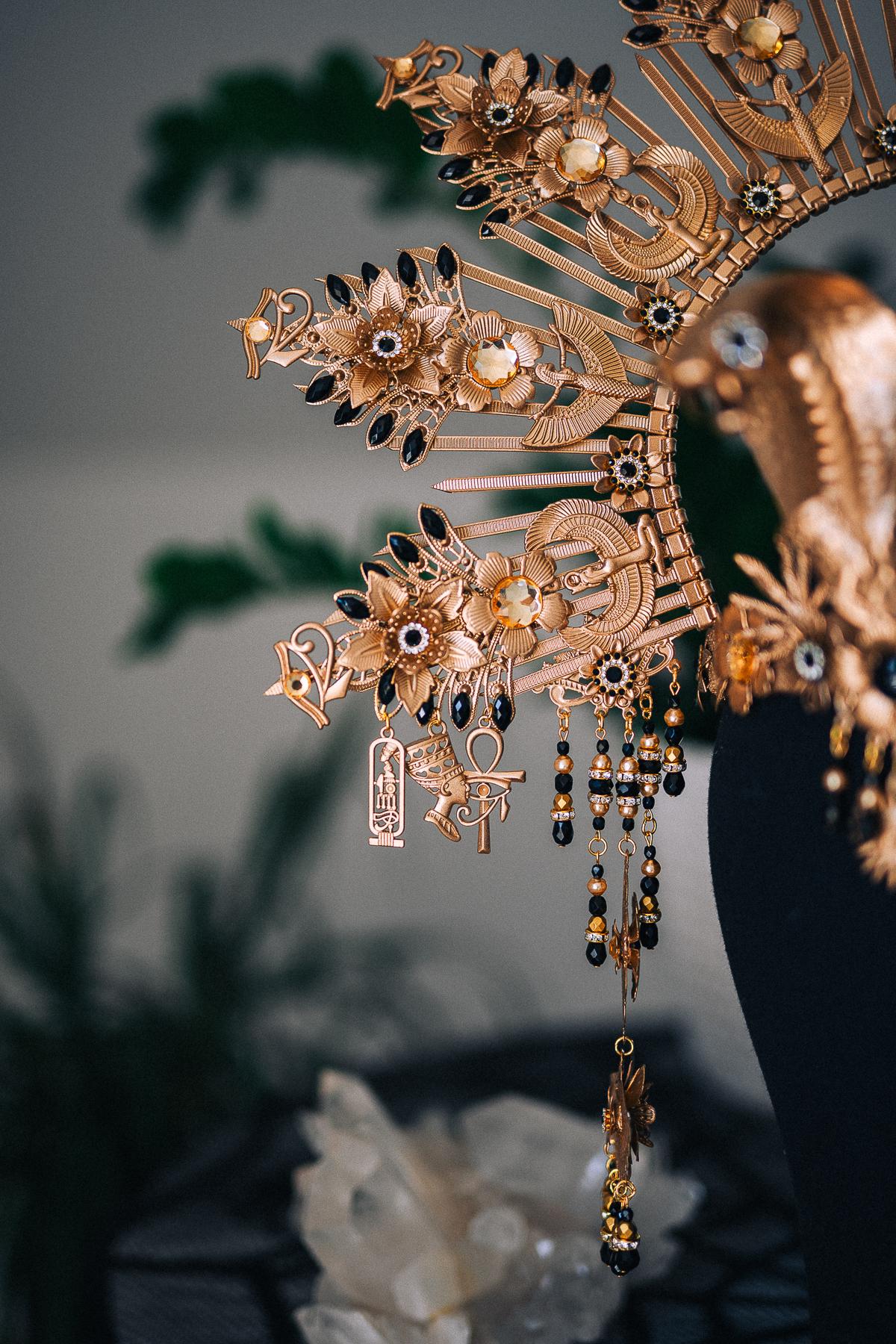 Cleopatra Triple Cobra Crown, Egyptian Goddess Halo Crown, Gold Snake Headpiece, Pharaoh Queen Costume