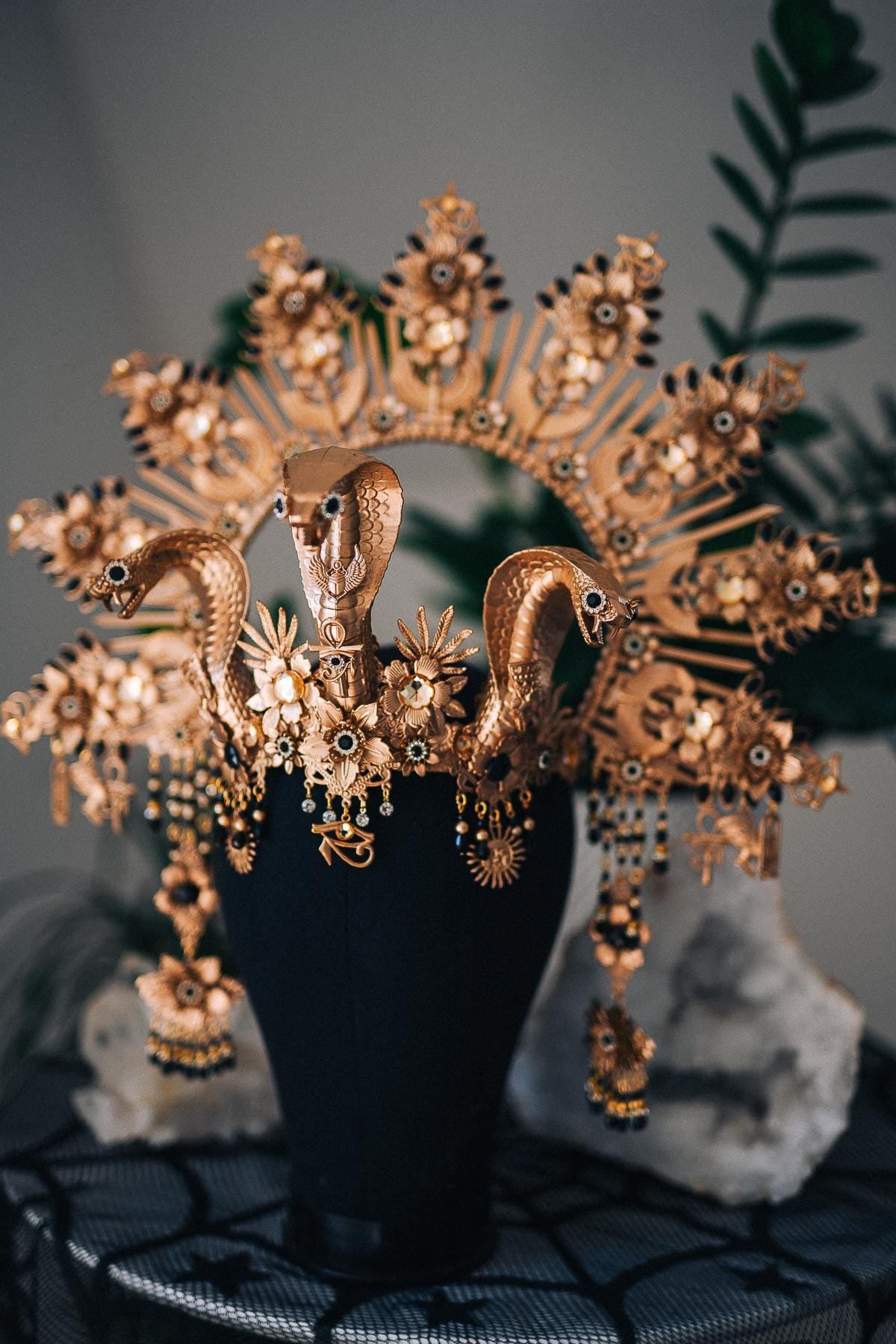 Cleopatra Triple Cobra Crown, Egyptian Goddess Halo Crown, Gold Snake Headpiece, Pharaoh Queen Costume