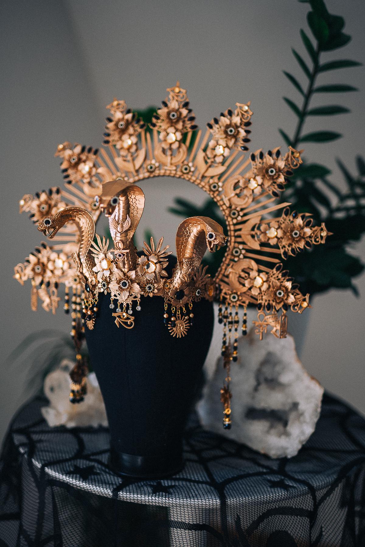 Cleopatra Triple Cobra Crown, Egyptian Goddess Halo Crown, Gold Snake Headpiece, Pharaoh Queen Costume