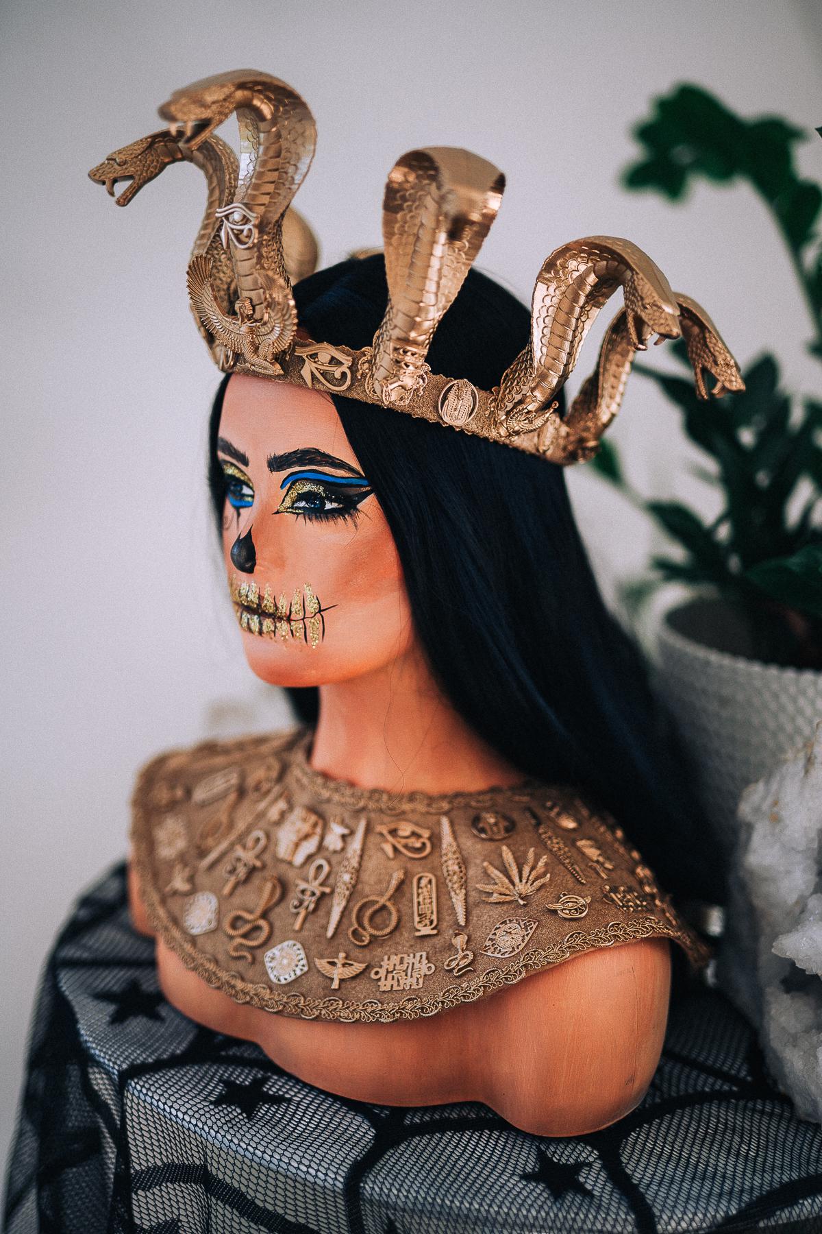 Cleopatra Pectoral Necklace, Egyptian Queen Collar, Gold Pharaoh Necklace, Ancient Egypt Costume Jewelry