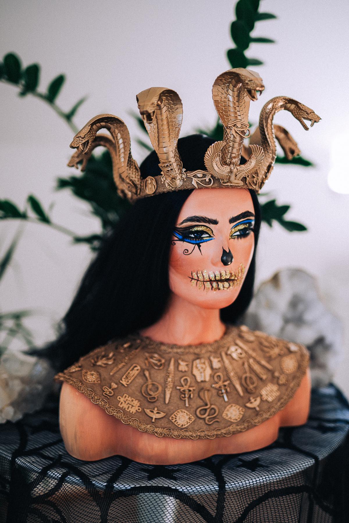 Cleopatra Pectoral Necklace, Egyptian Queen Collar, Gold Pharaoh Necklace, Ancient Egypt Costume Jewelry