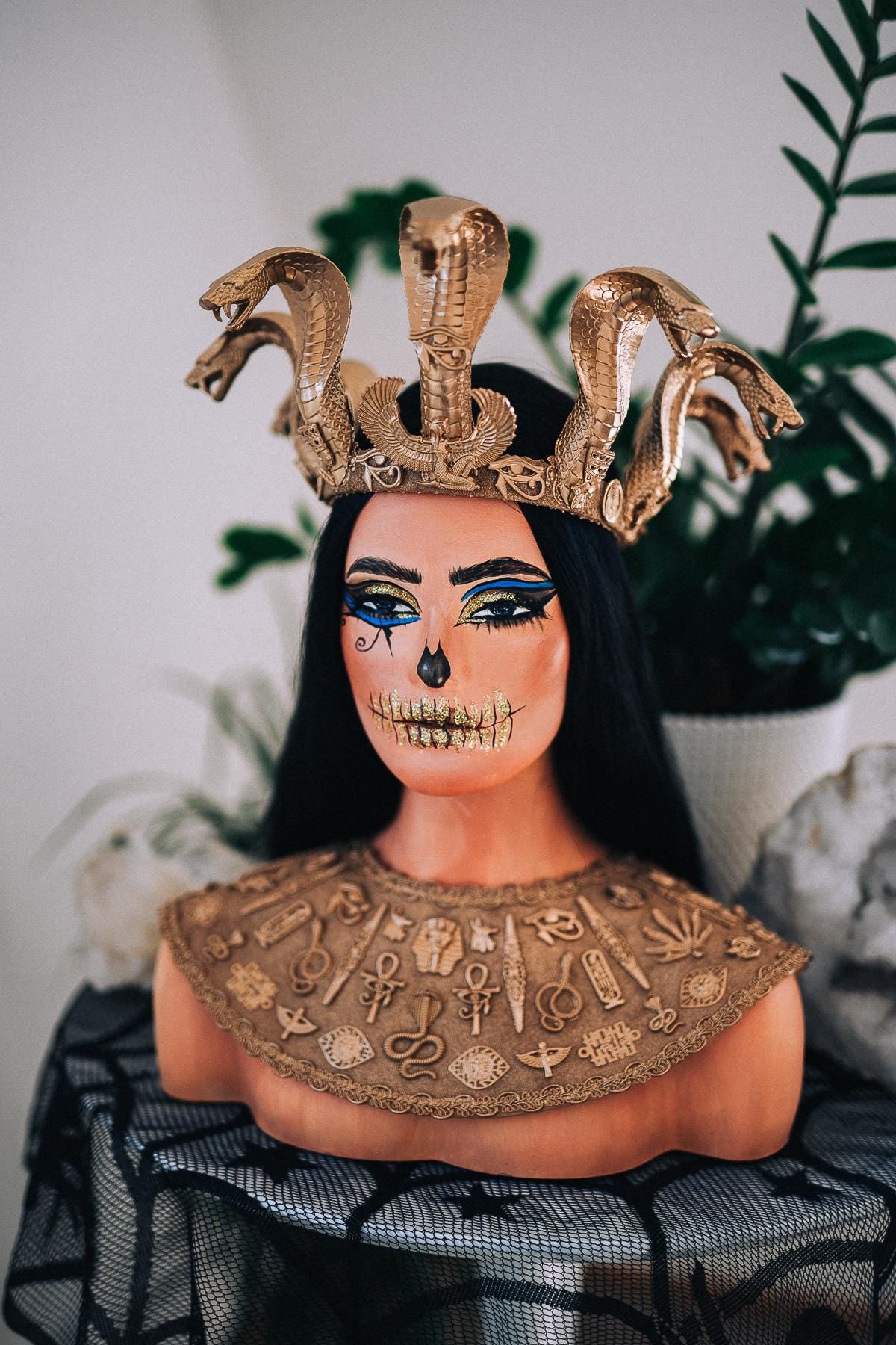 Cleopatra Pectoral Necklace, Egyptian Queen Collar, Gold Pharaoh Necklace, Ancient Egypt Costume Jewelry