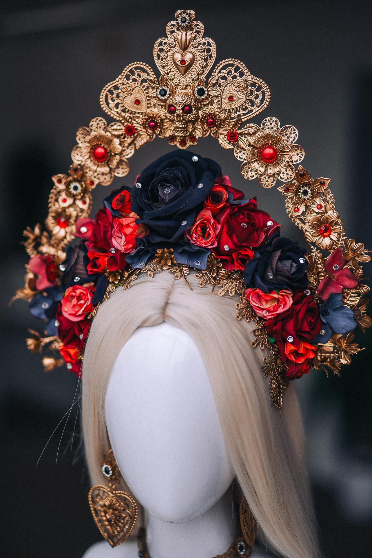 La Catrina Sacred Heart Earrings, Día de los Muertos Jewelry, Gold Heart Statement Earrings, Red Black Catrina Accessories