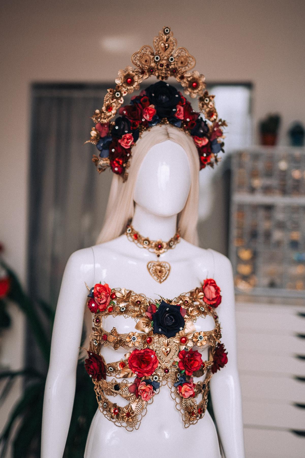 La Catrina Finger Claws, Día de los Muertos Hand Jewelry, Antique Gold Nail Claws, Red Sacred Heart Accessories