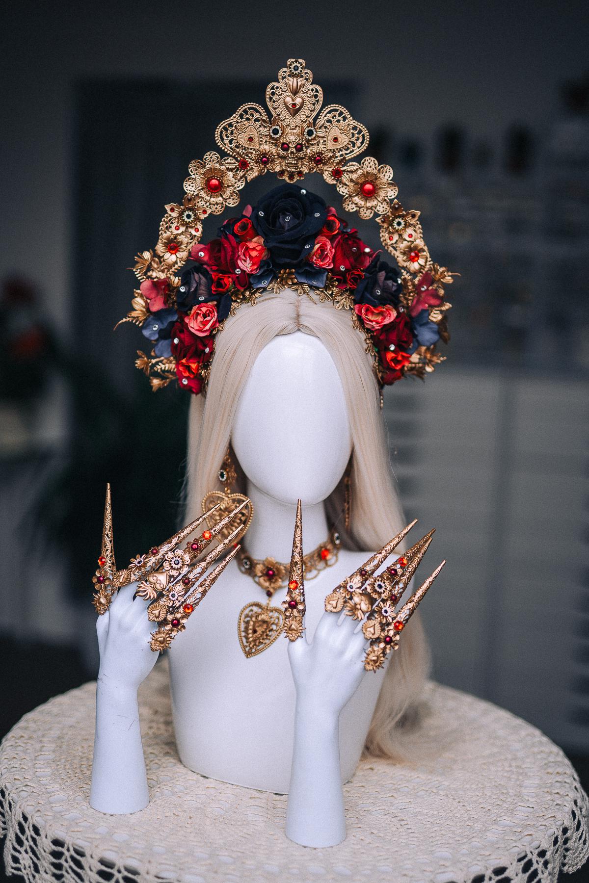 La Catrina Finger Claws, Día de los Muertos Hand Jewelry, Antique Gold Nail Claws, Red Sacred Heart Accessories