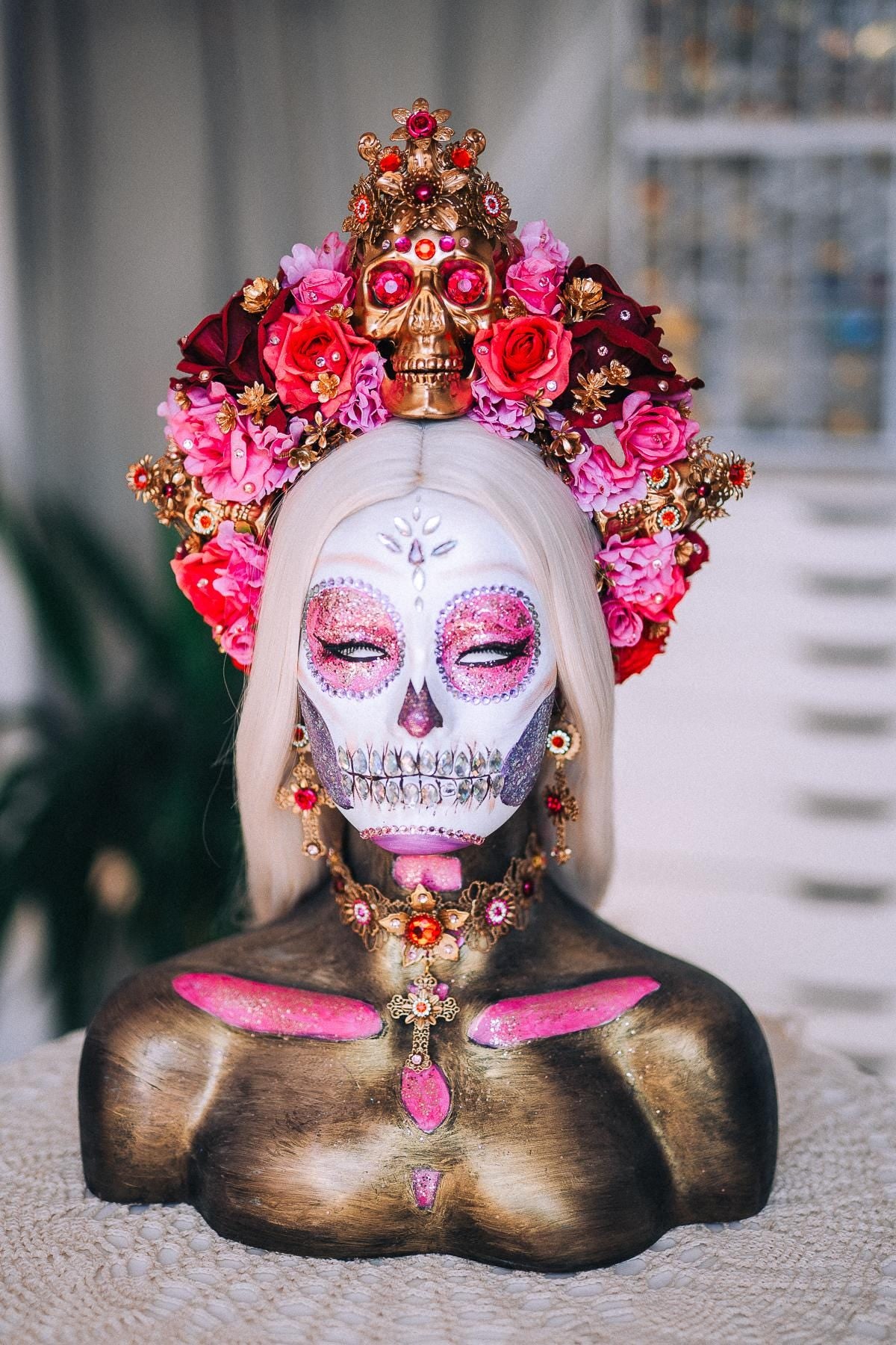 La Catrina Skull Crown, Día de los Muertos Floral Headpiece, Red Pink Gold Flower Crown, Catrina Headdress