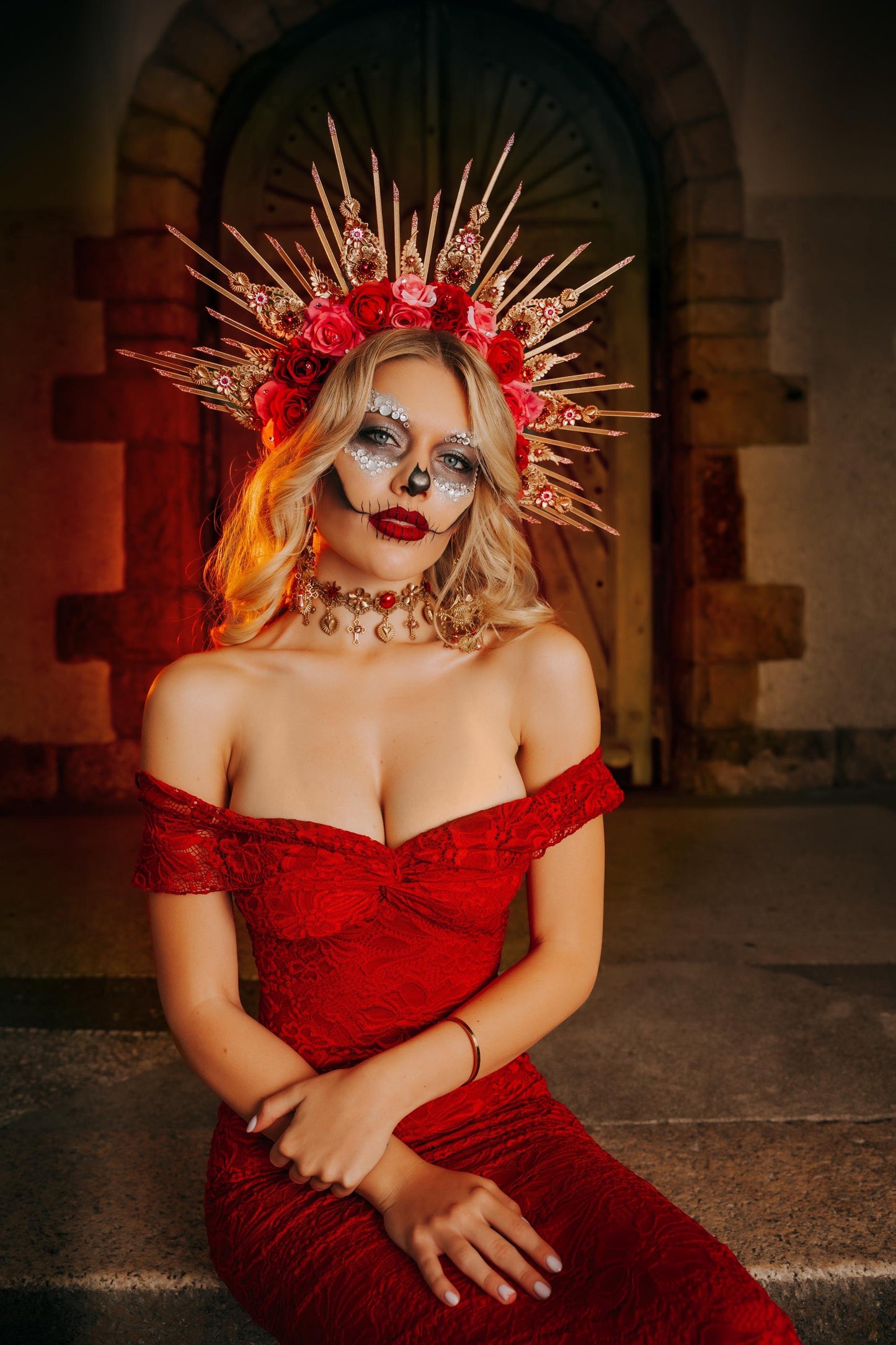La Catrina Statement Earrings, Día de los Muertos Jewelry, Antique Gold Red Heart Earrings, Catrina Accessories