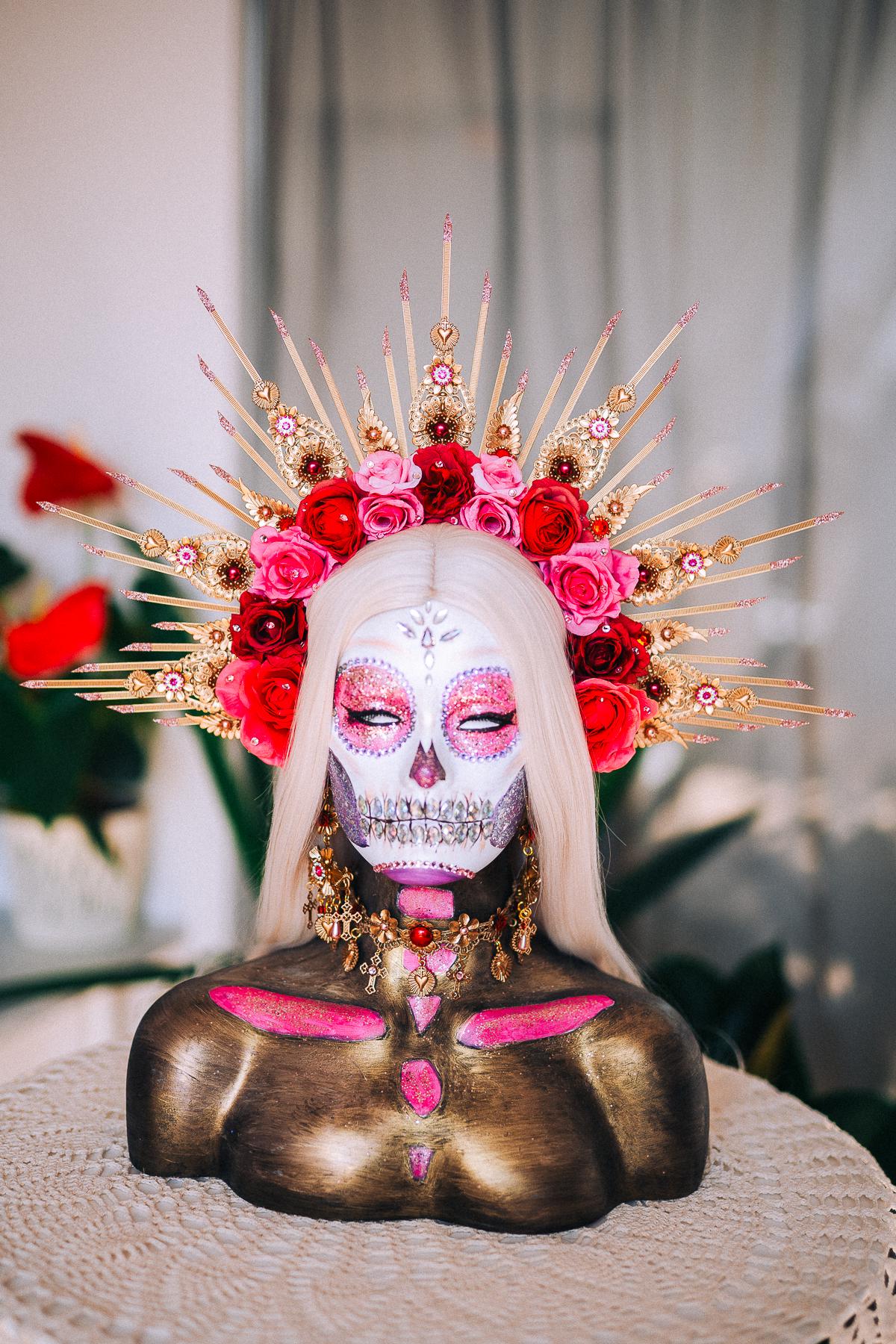 La Catrina Statement Earrings, Día de los Muertos Jewelry, Antique Gold Red Heart Earrings, Catrina Accessories