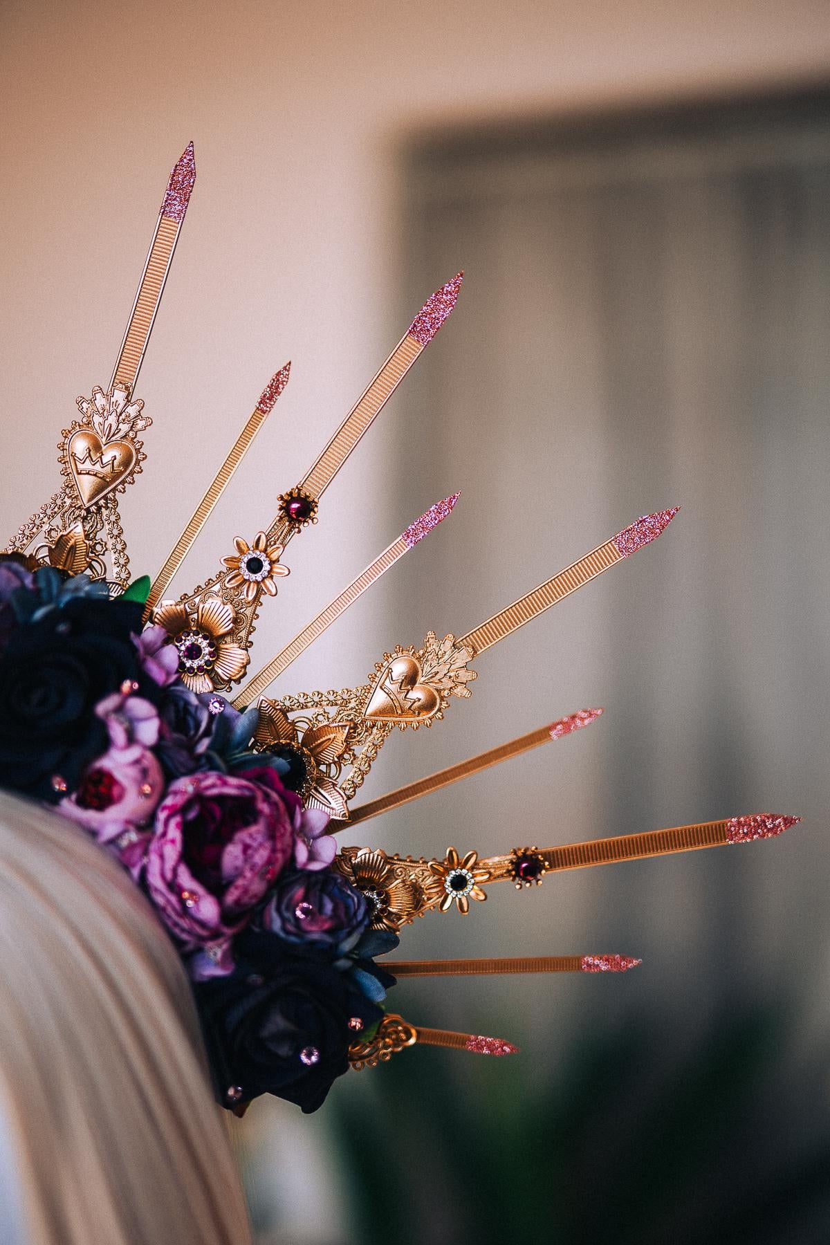La Catrina Halo Crown, Día de los Muertos Headpiece, Antique Gold Black Floral Crown, Sacred Heart Catrina Headdress