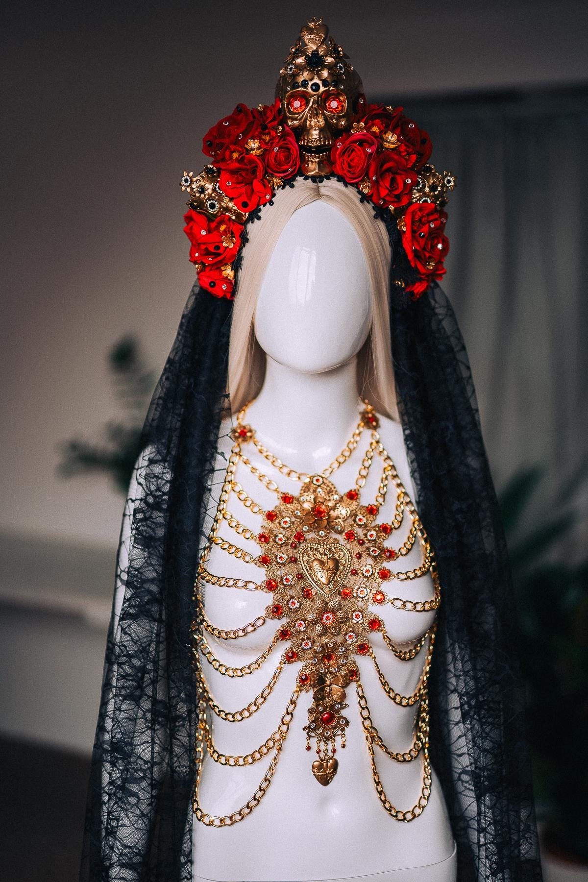 La Catrina Sacred Heart Earrings, Día de los Muertos Jewelry, Gold Statement Earrings, Red Crystal Catrina Accessories