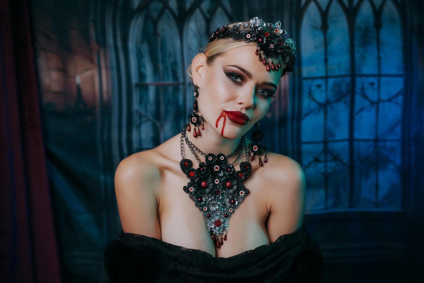 Vampire Necklace, Gothic Red and Black Statement Necklace, Vampire Queen Jewelry, Halloween Costume Accessory