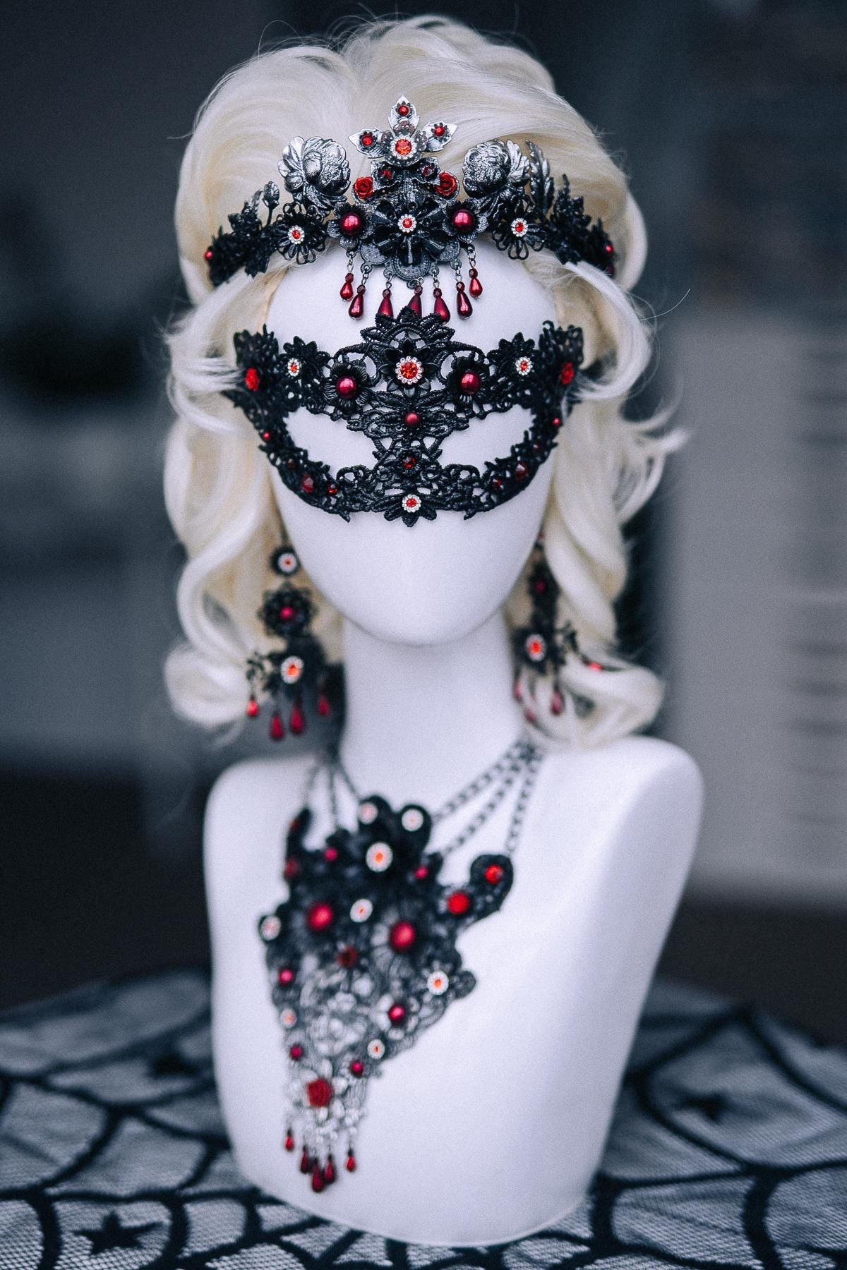 Vampire Masquerade Mask, Gothic Black Lace Mask, Vampire Queen Mask, Red Halloween Costume Accessory