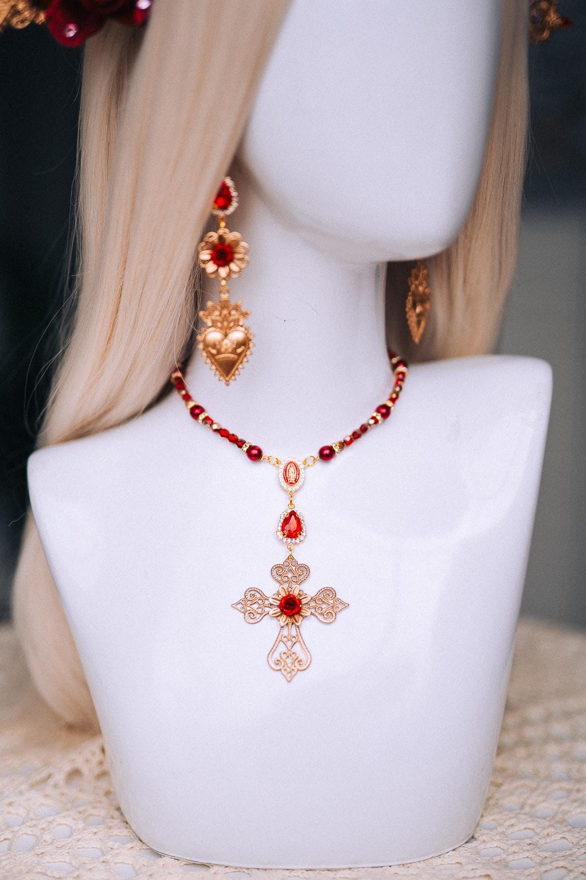 La Catrina Sacred Heart Choker Necklace, Día de los Muertos Jewelry, Red Gold Catrina Statement Necklace