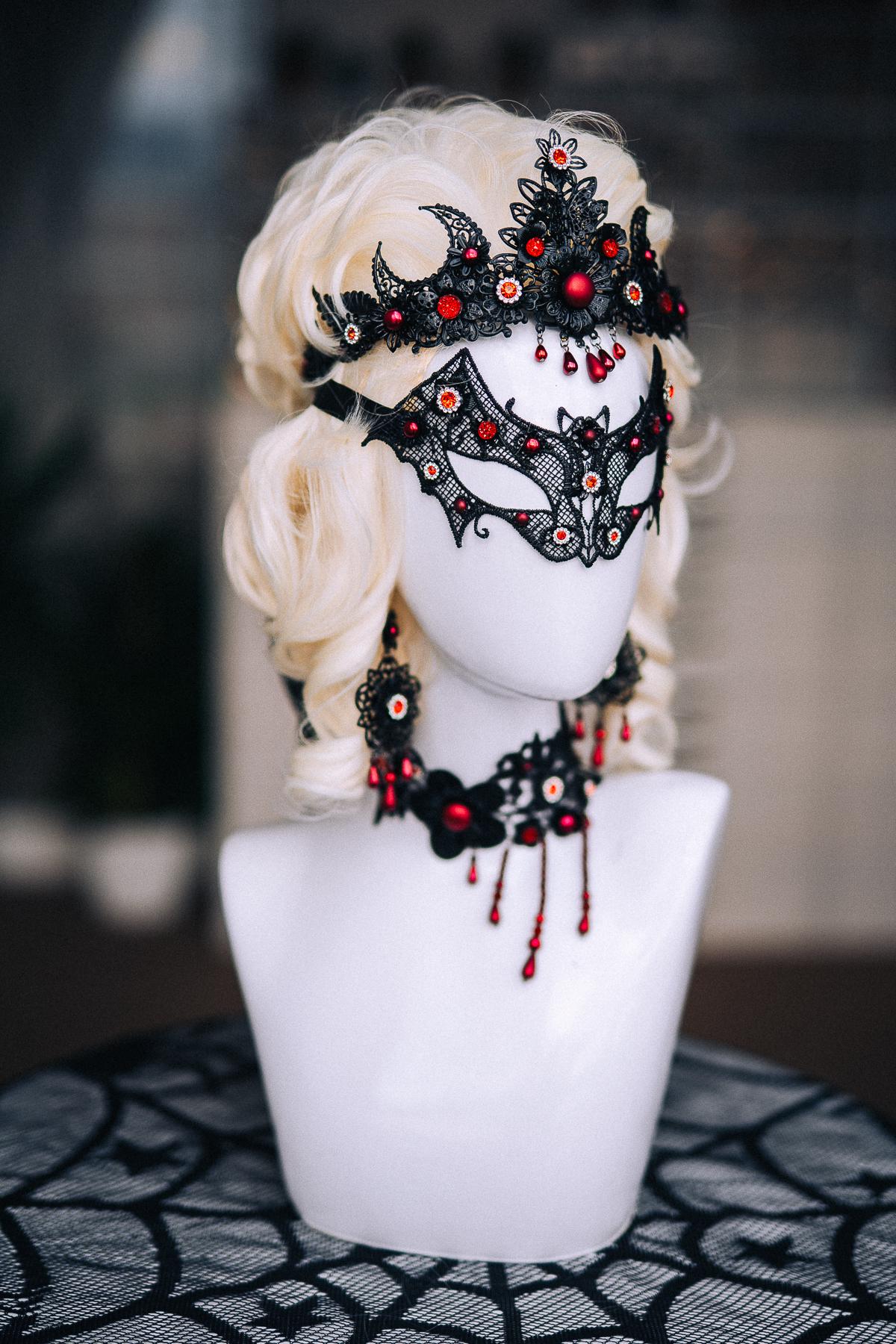 Vampire Earrings, Gothic Black and Red Earrings, Vampire Queen Jewelry, Halloween Costume Accessories