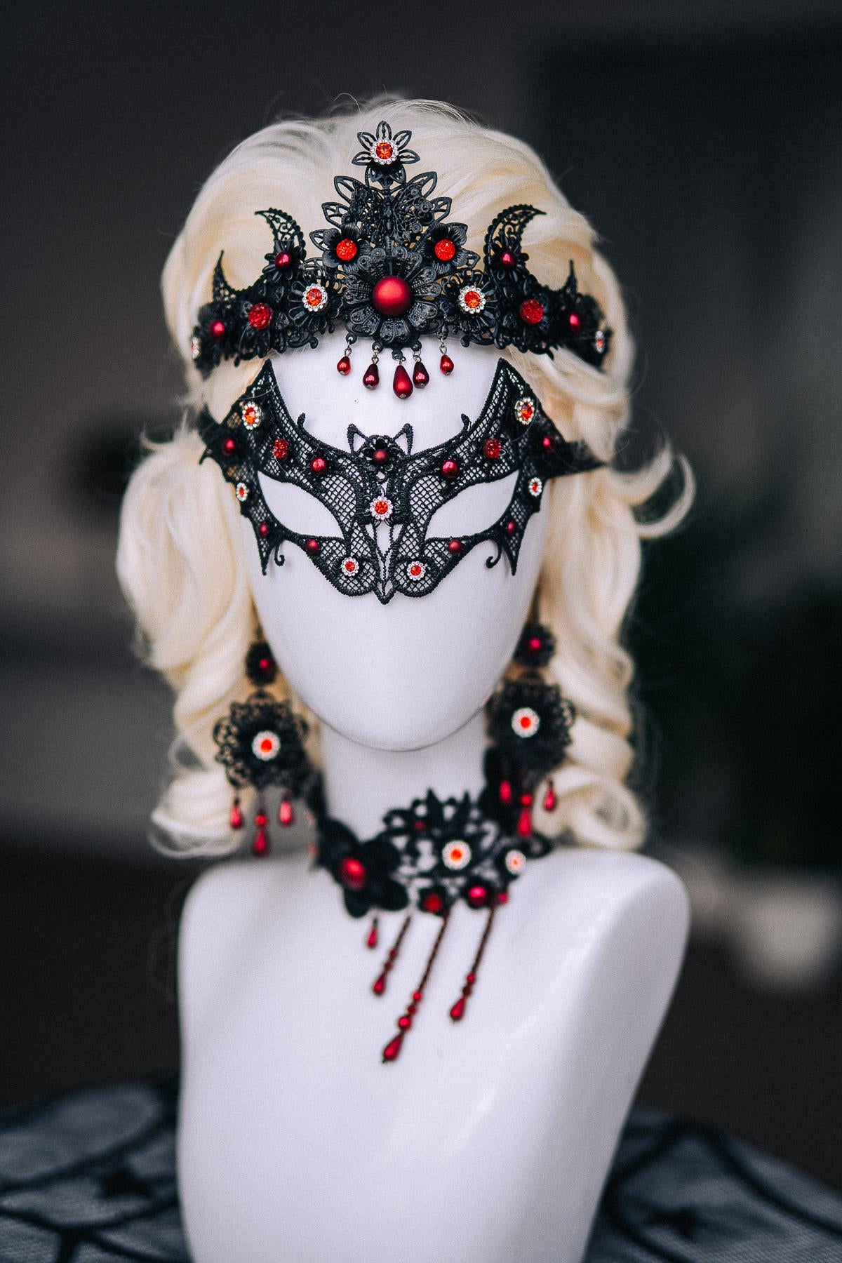 Vampire Earrings, Gothic Black and Red Earrings, Vampire Queen Jewelry, Halloween Costume Accessories