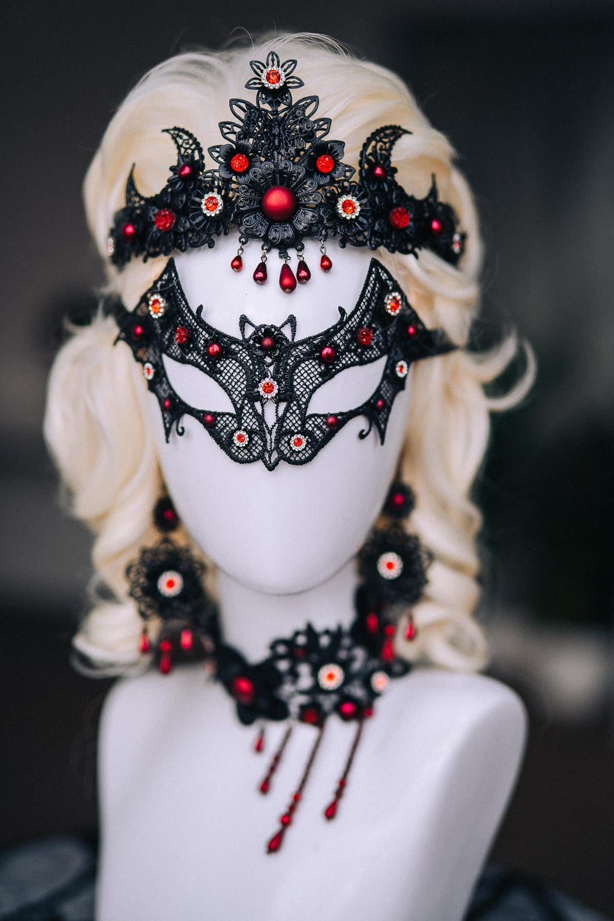 Vampire Choker Necklace, Gothic Black and Red Necklace, Vampire Queen Jewelry, Halloween Costume Accessory