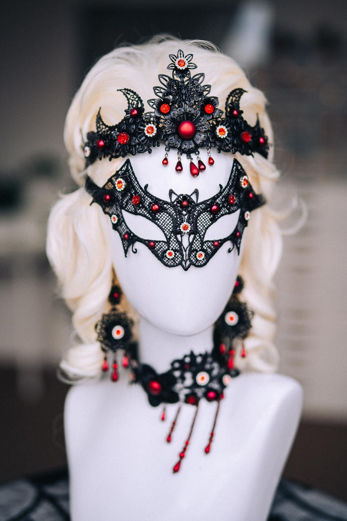 Vampire Masquerade Mask, Gothic Black Lace Mask, Vampire Queen Mask, Halloween Costume Accessory