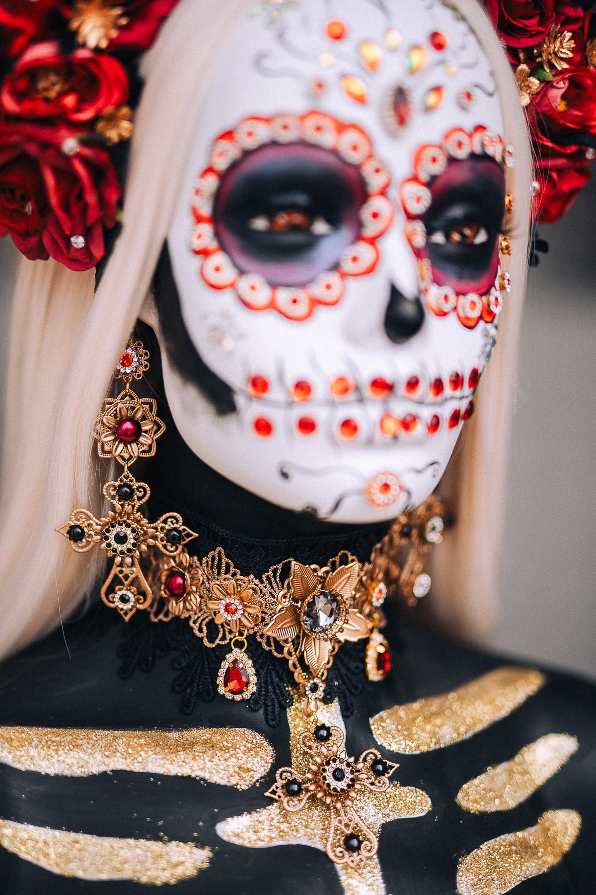 La Catrina Sacred Heart Earrings, Día de los Muertos Jewelry, Black Red Gold Statement Earrings, Catrina Accessories