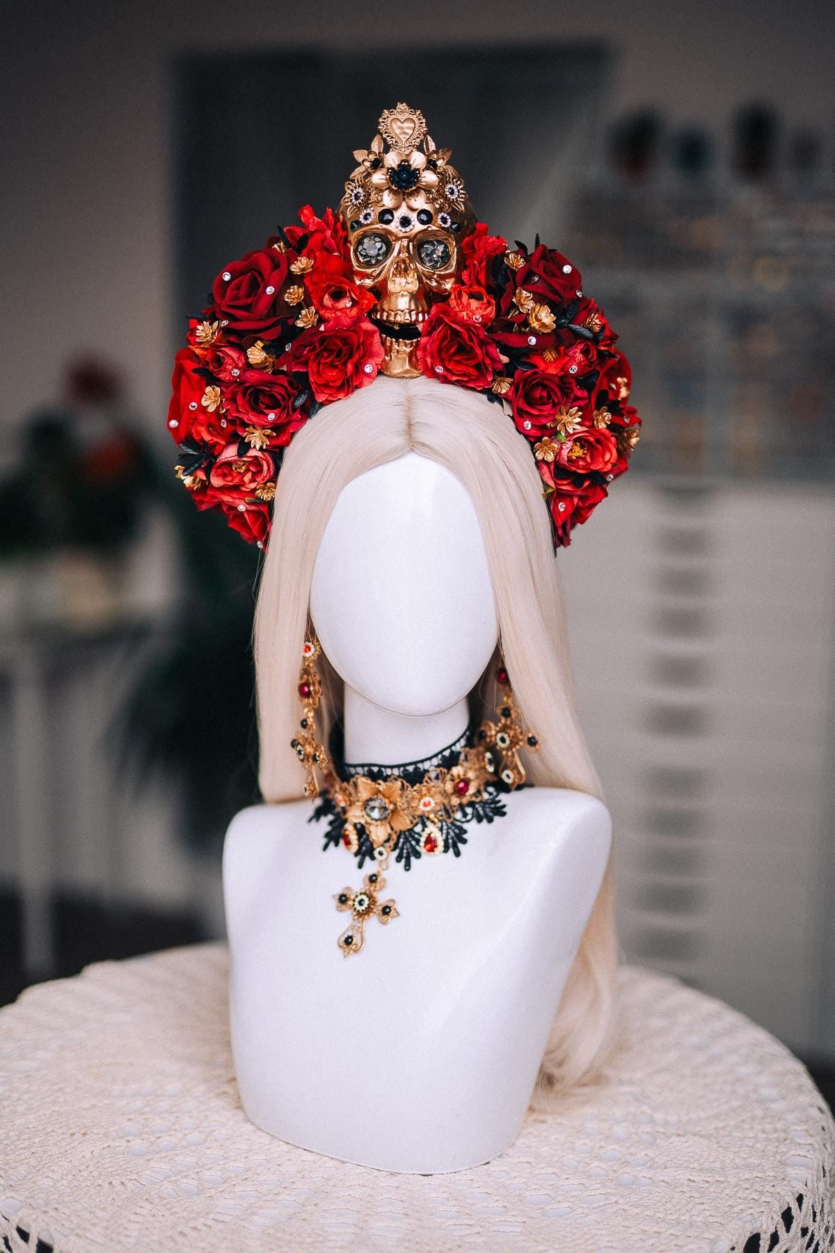 La Catrina Skull Crown, Red Rose Día de los Muertos Headpiece, Gold Catrina Flower Crown, Mexican Inspired Headdress