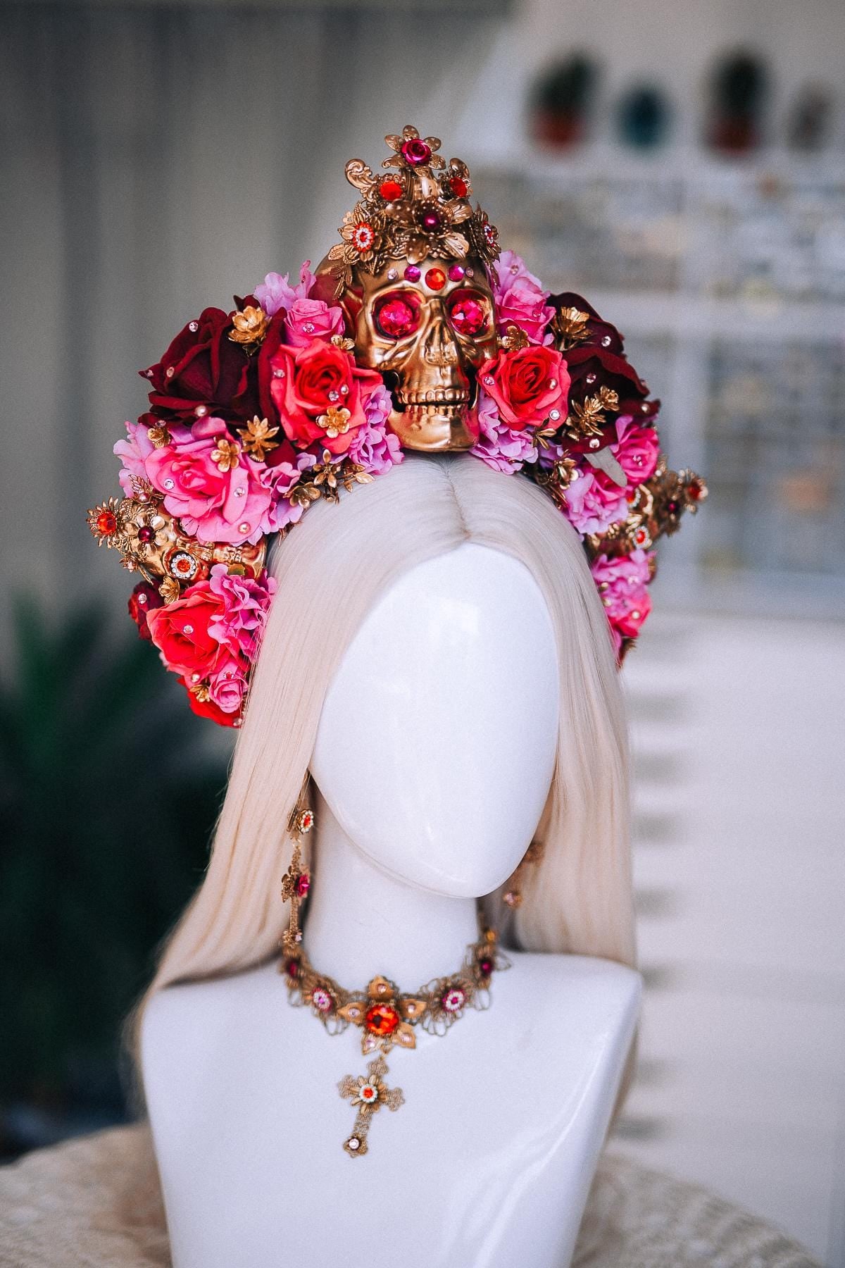 La Catrina Skull Crown, Día de los Muertos Floral Headpiece, Red Pink Gold Flower Crown, Catrina Headdress